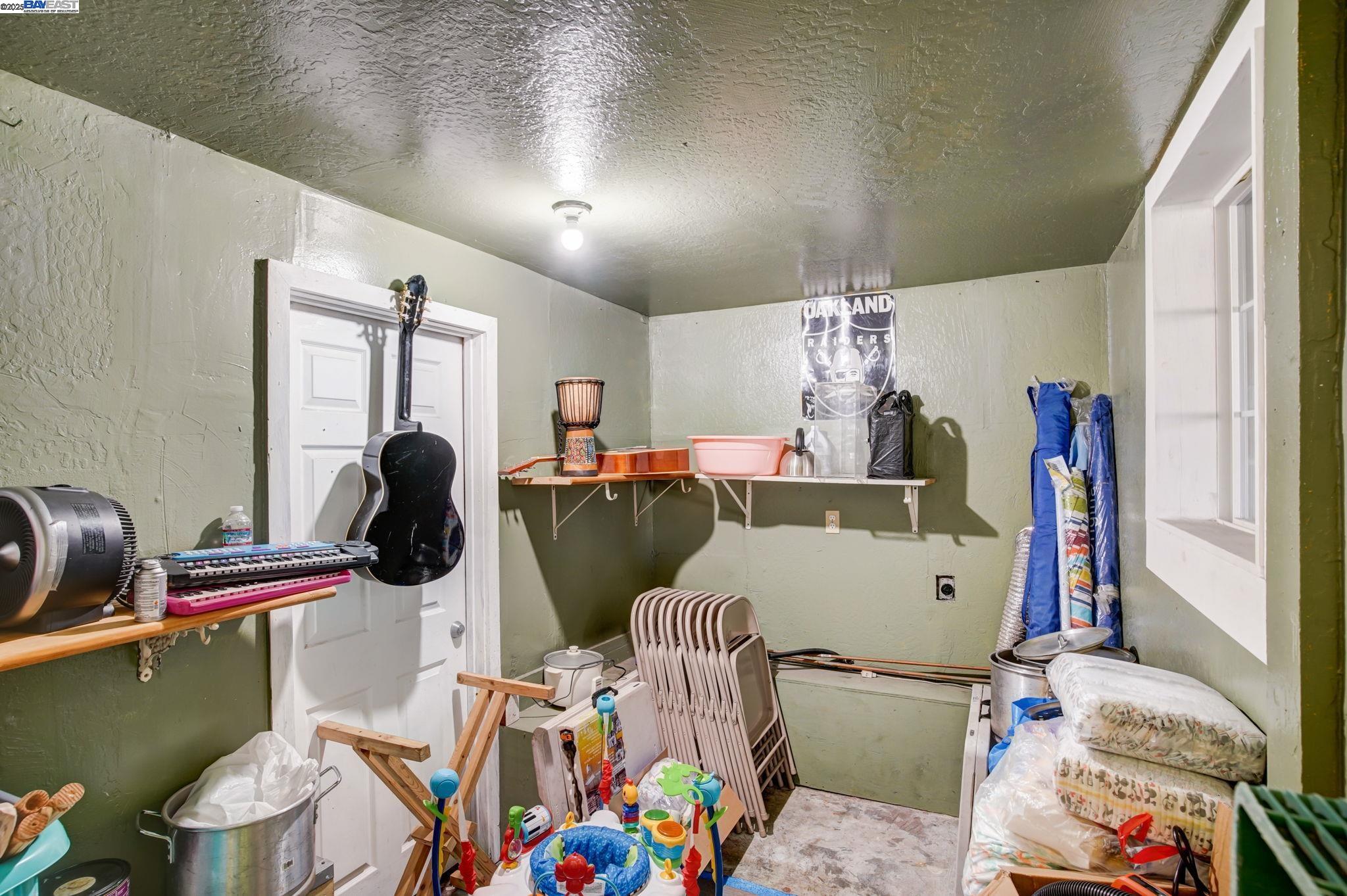 Detail Gallery Image 27 of 54 For 1725 96th Ave, Oakland,  CA 94603 - – Beds | – Baths