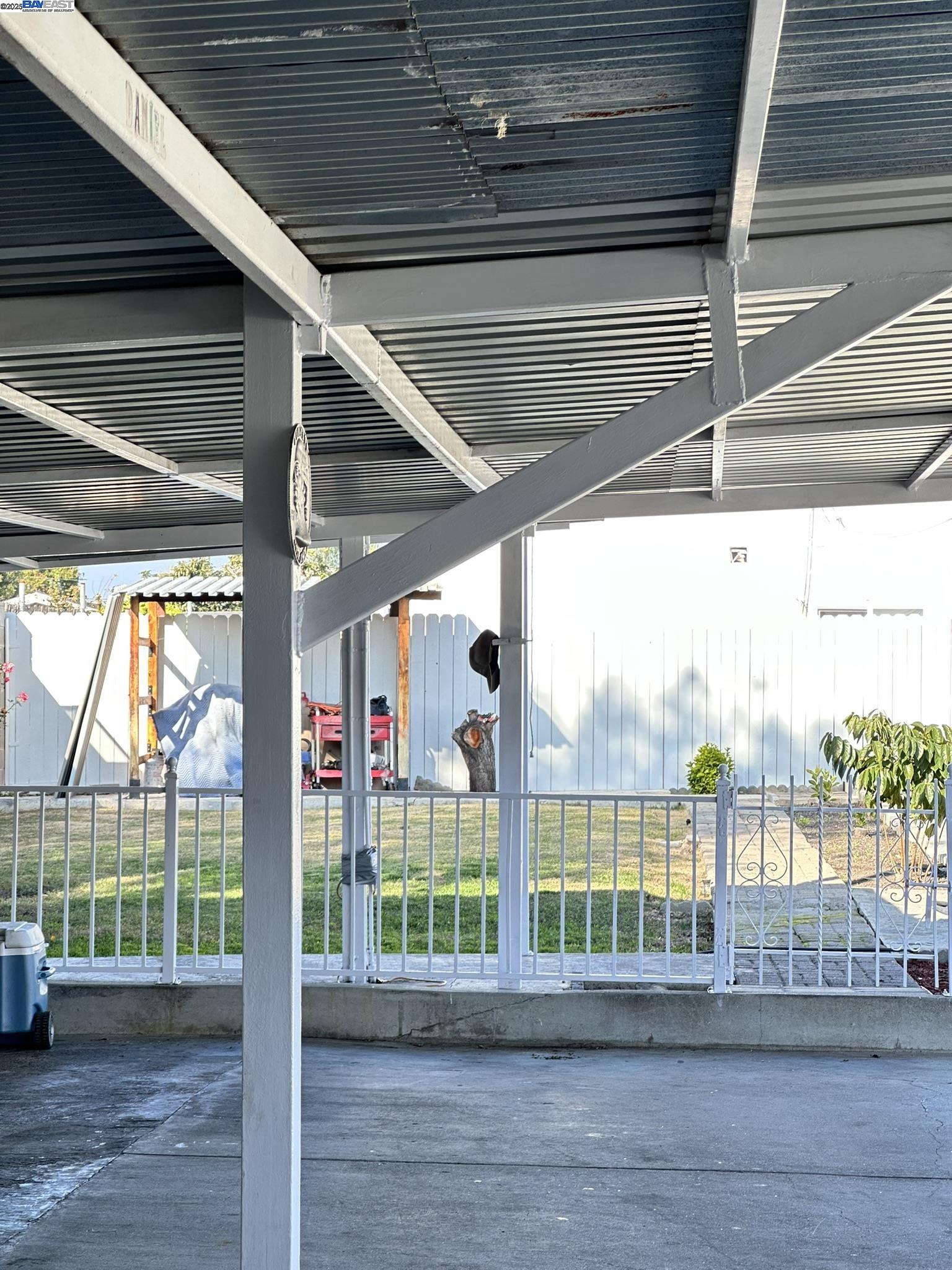 Detail Gallery Image 33 of 54 For 1725 96th Ave, Oakland,  CA 94603 - – Beds | – Baths