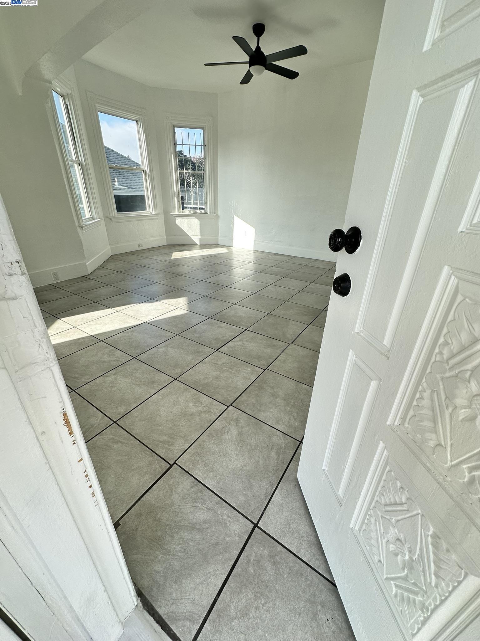 Detail Gallery Image 10 of 54 For 1725 96th Ave, Oakland,  CA 94603 - – Beds | – Baths