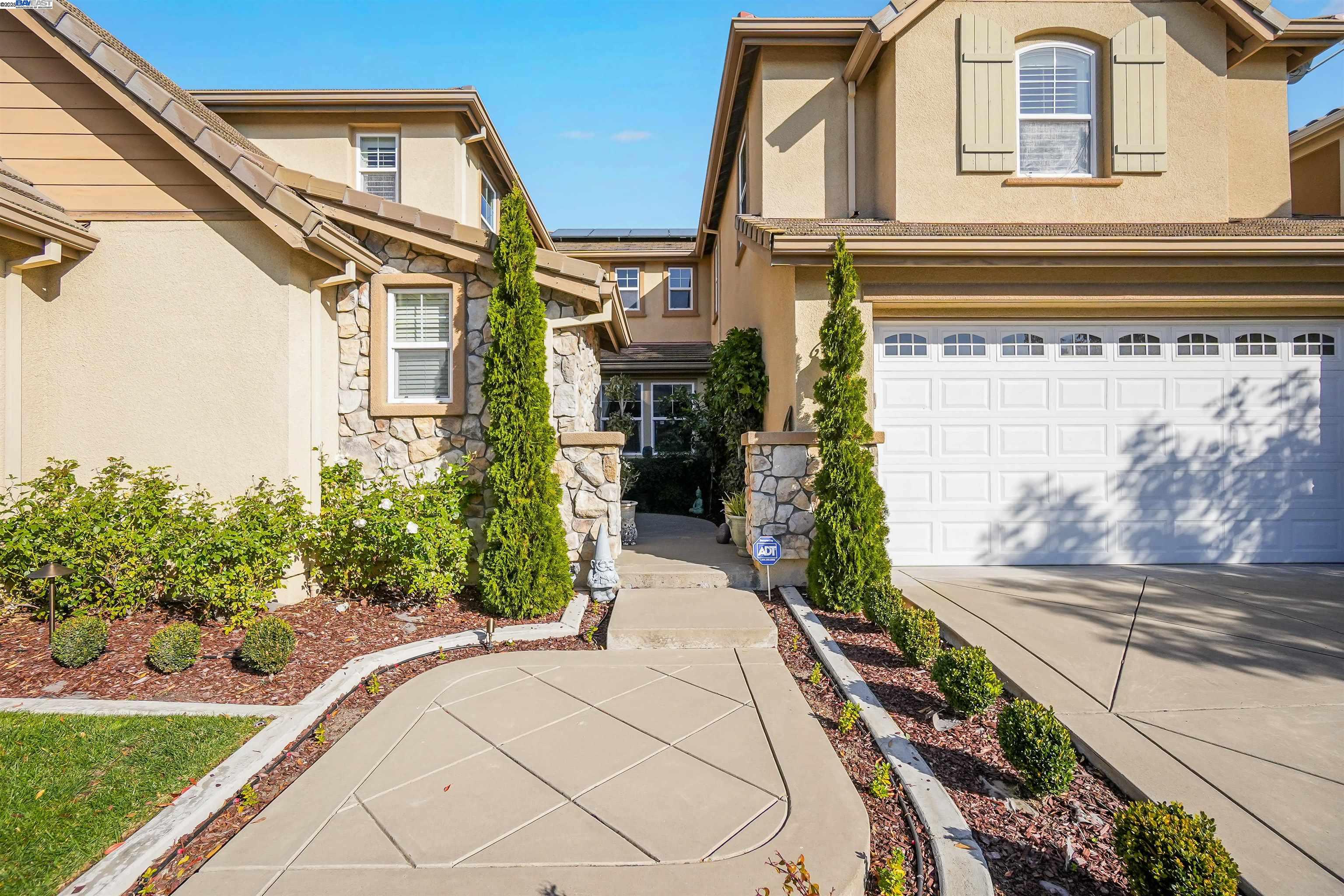 Detail Gallery Image 2 of 56 For 826 Thayer Ct, San Ramon,  CA 94582 - 5 Beds | 4/1 Baths