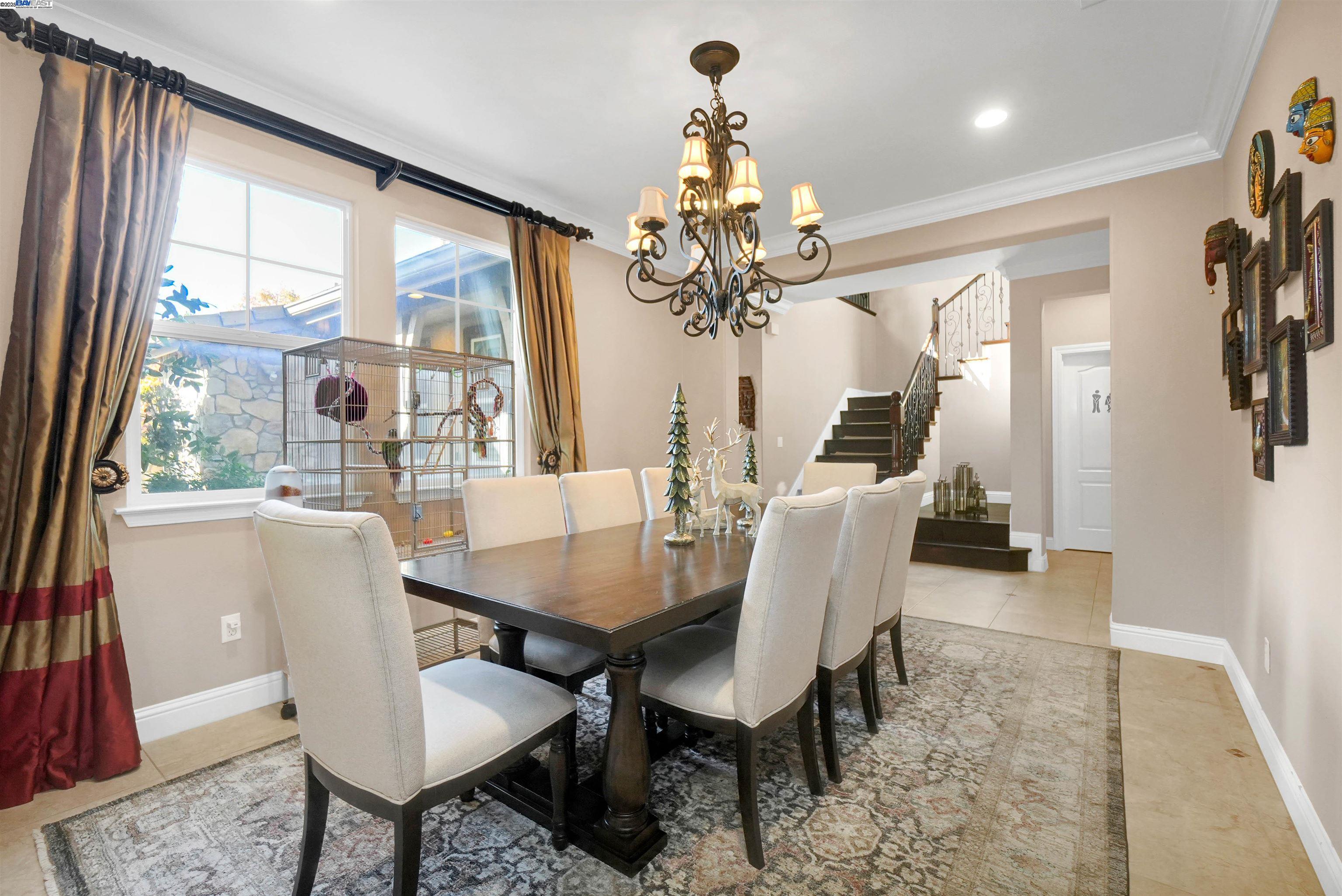 Detail Gallery Image 14 of 56 For 826 Thayer Ct, San Ramon,  CA 94582 - 5 Beds | 4/1 Baths