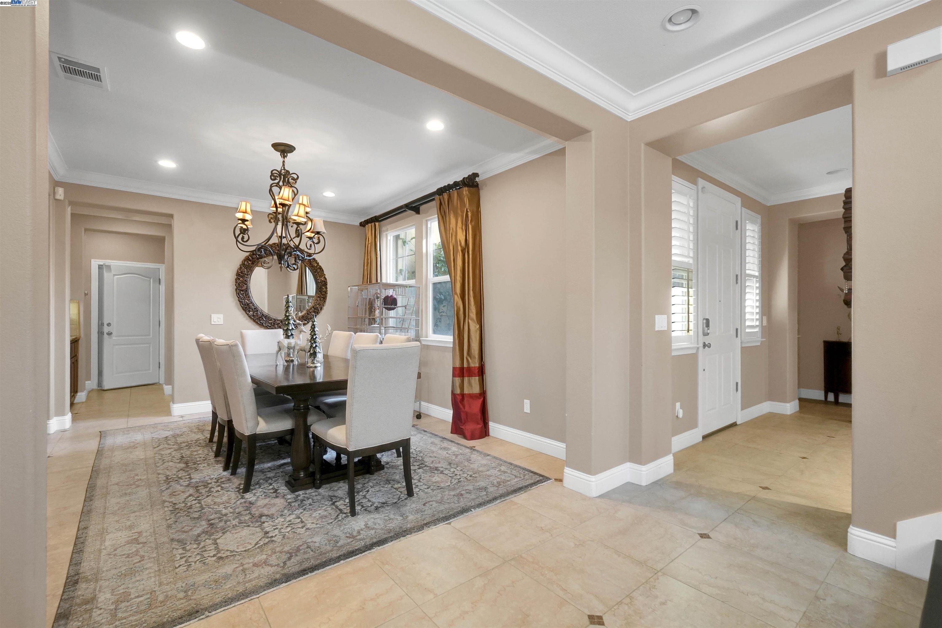 Detail Gallery Image 17 of 56 For 826 Thayer Ct, San Ramon,  CA 94582 - 5 Beds | 4/1 Baths