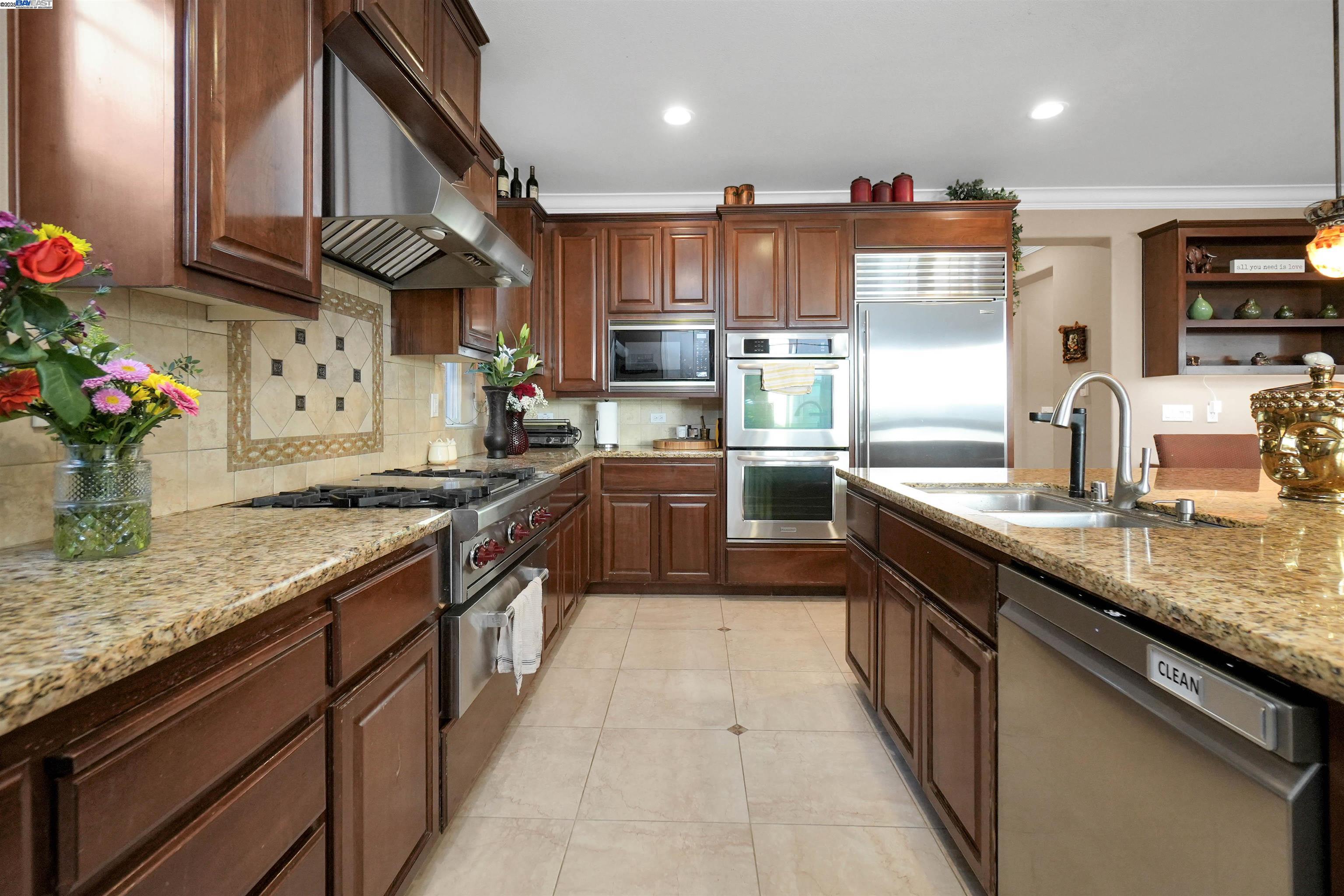 Detail Gallery Image 20 of 56 For 826 Thayer Ct, San Ramon,  CA 94582 - 5 Beds | 4/1 Baths