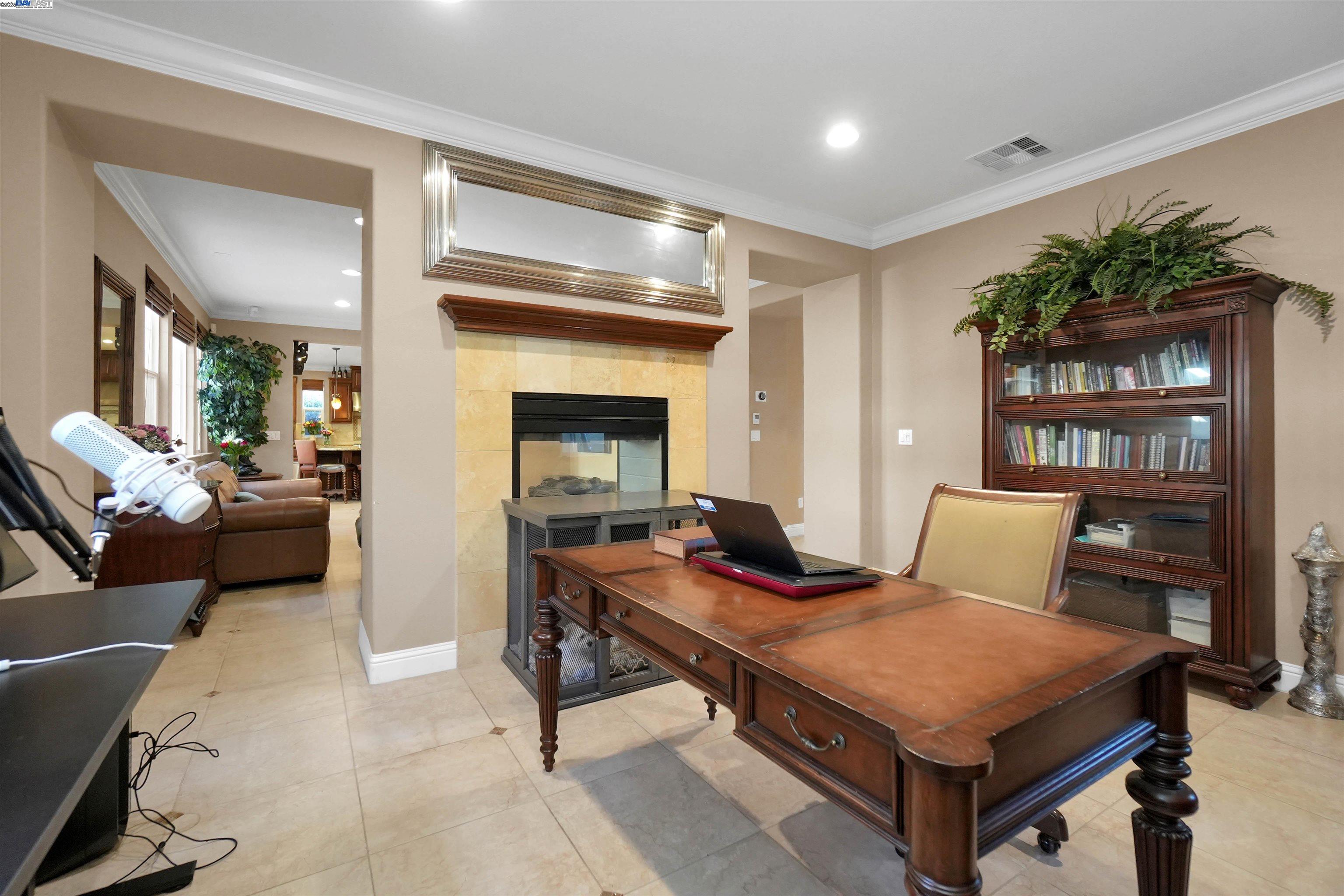 Detail Gallery Image 23 of 56 For 826 Thayer Ct, San Ramon,  CA 94582 - 5 Beds | 4/1 Baths