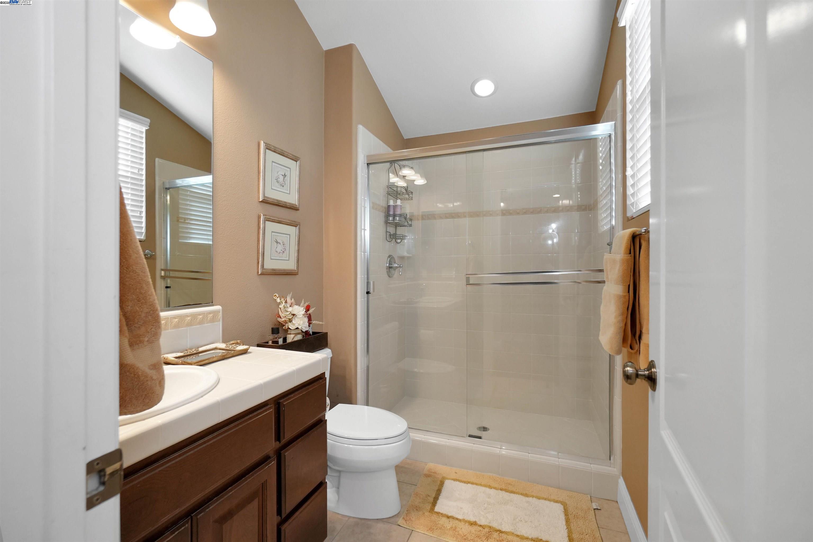 Detail Gallery Image 38 of 56 For 826 Thayer Ct, San Ramon,  CA 94582 - 5 Beds | 4/1 Baths