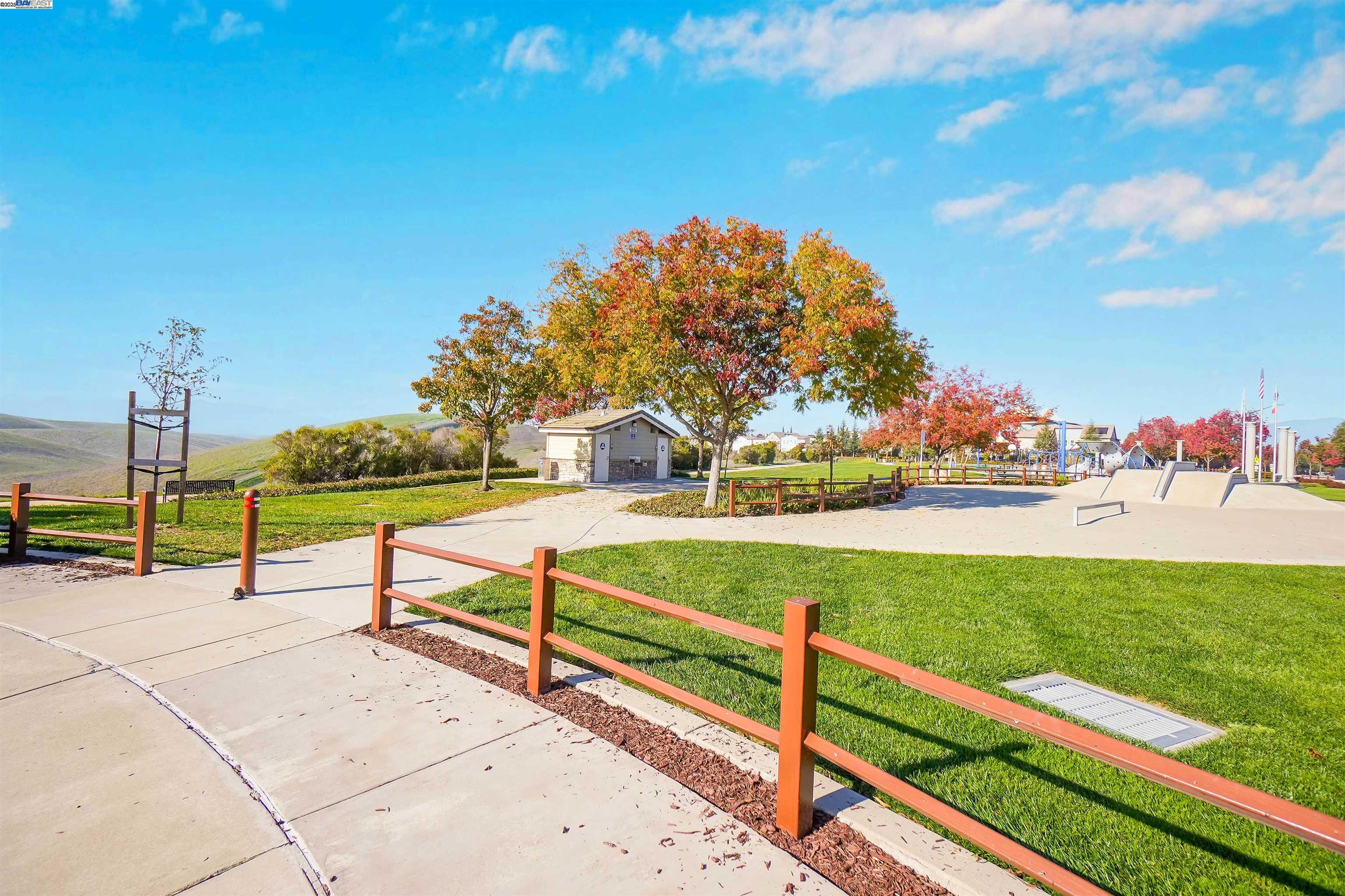 Detail Gallery Image 48 of 56 For 826 Thayer Ct, San Ramon,  CA 94582 - 5 Beds | 4/1 Baths