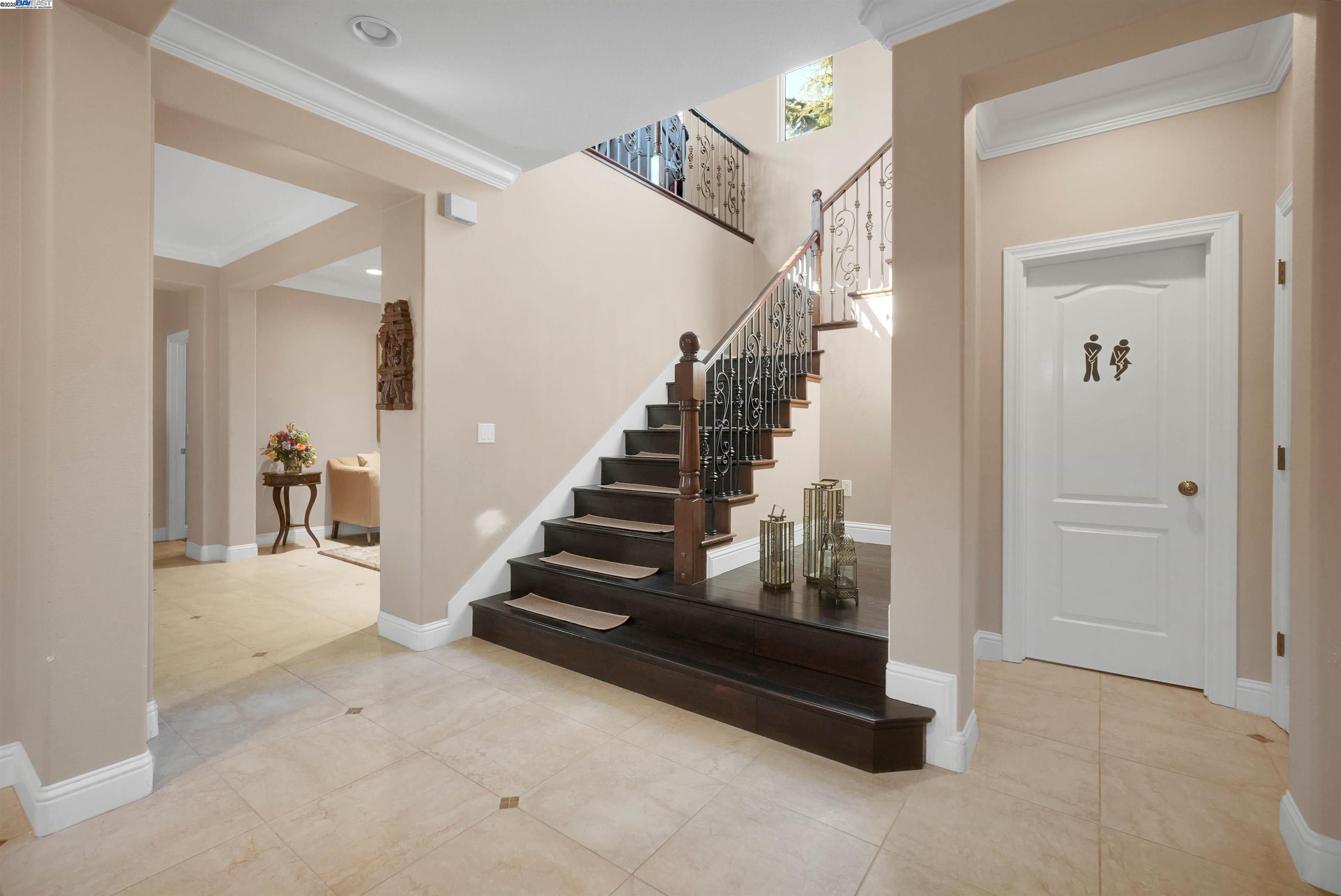 Detail Gallery Image 10 of 56 For 826 Thayer Ct, San Ramon,  CA 94582 - 5 Beds | 4/1 Baths