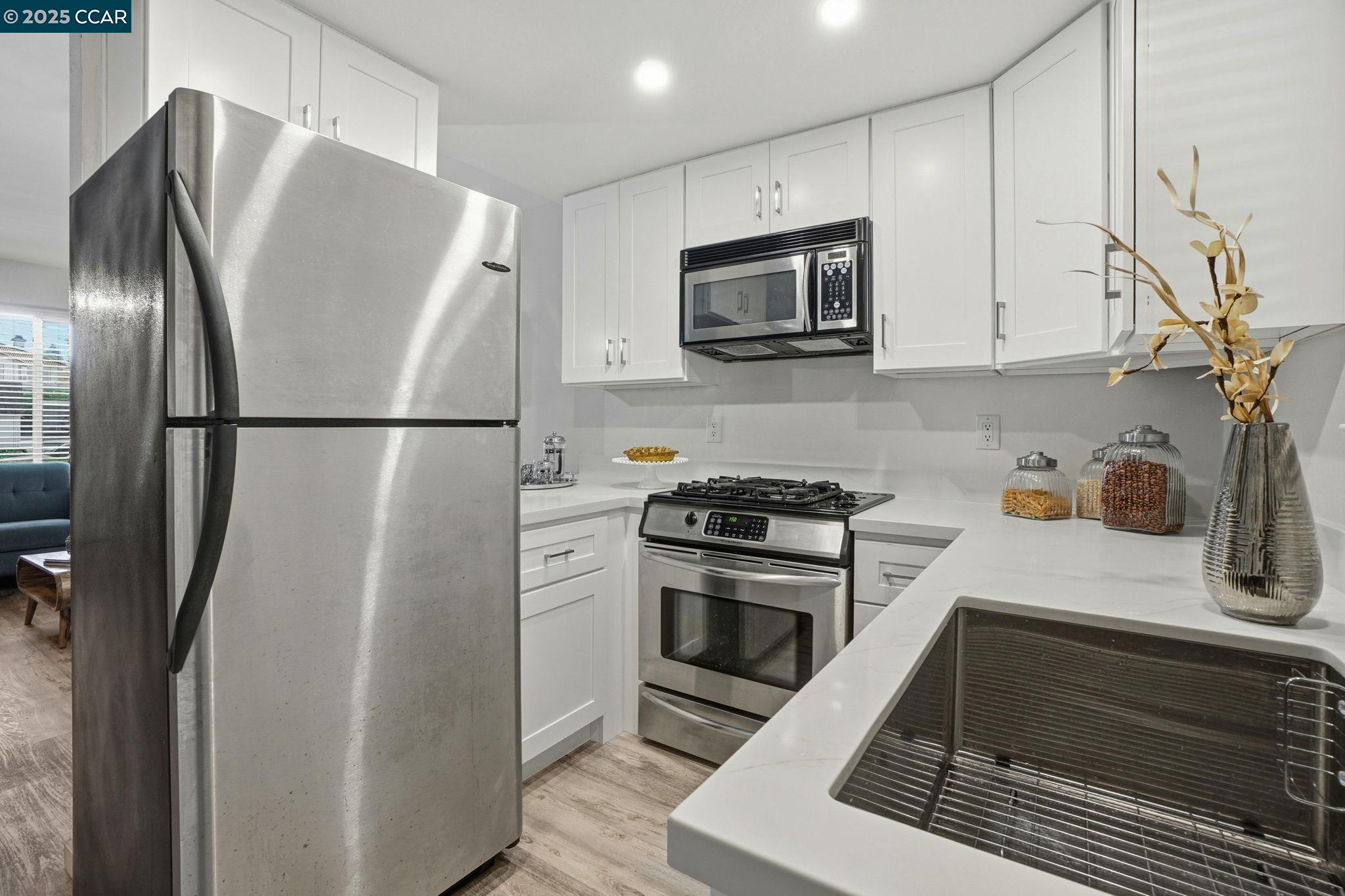 Photo #11: 41118617 Listing: Photo #11