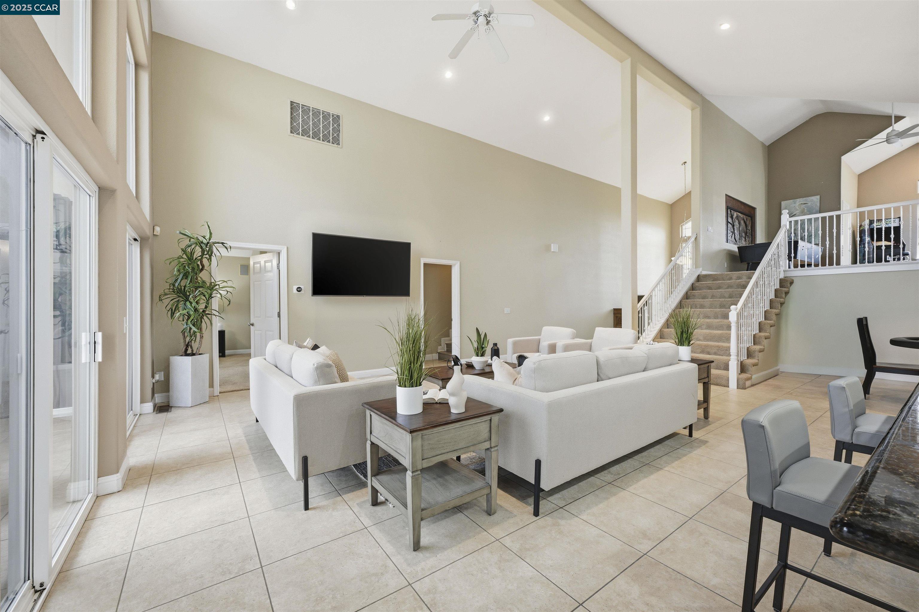 Detail Gallery Image 15 of 45 For 4280 Driftwood Pl, Discovery Bay,  CA 94505 - 4 Beds | 4/1 Baths