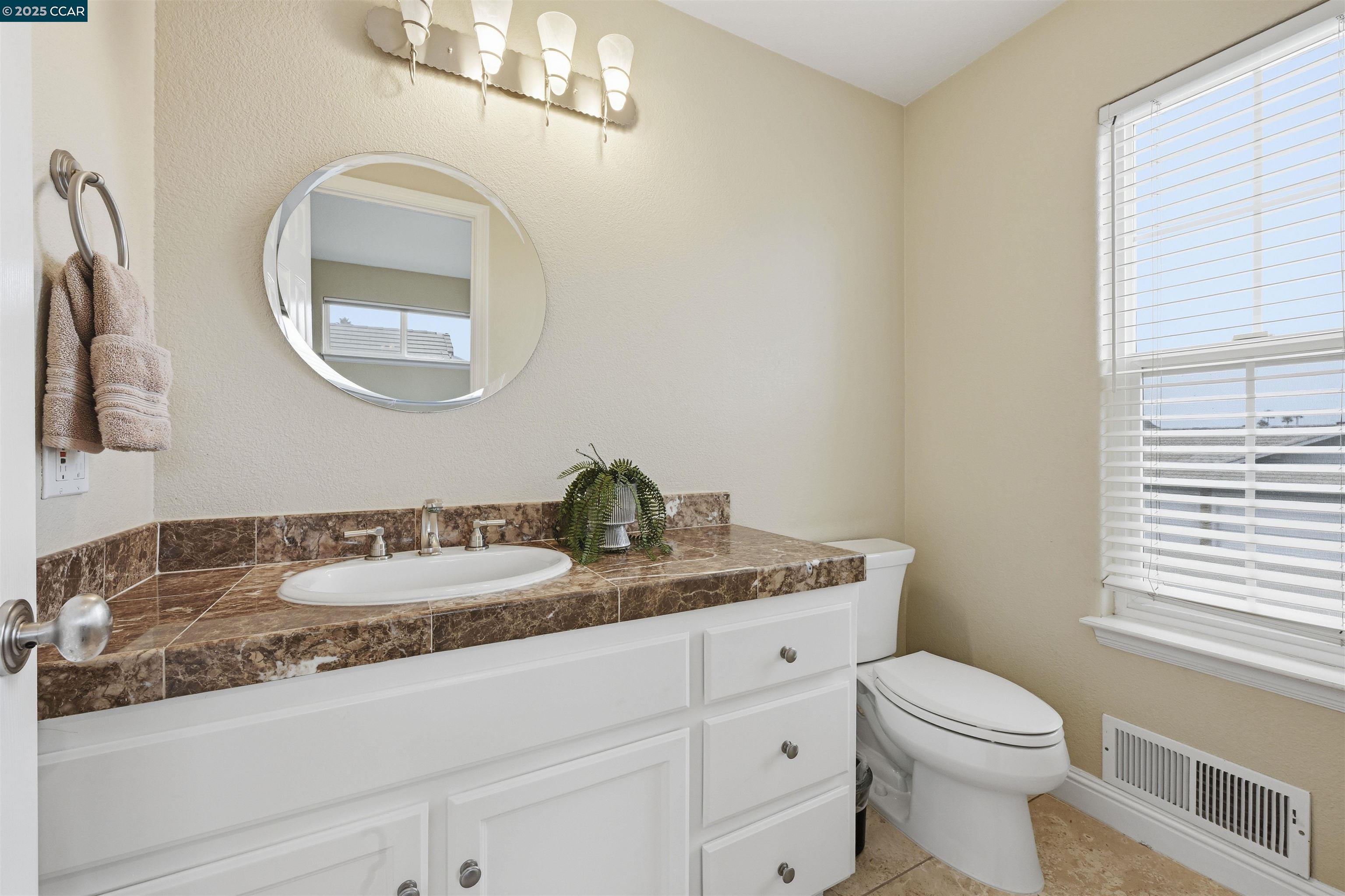 Detail Gallery Image 20 of 45 For 4280 Driftwood Pl, Discovery Bay,  CA 94505 - 4 Beds | 4/1 Baths