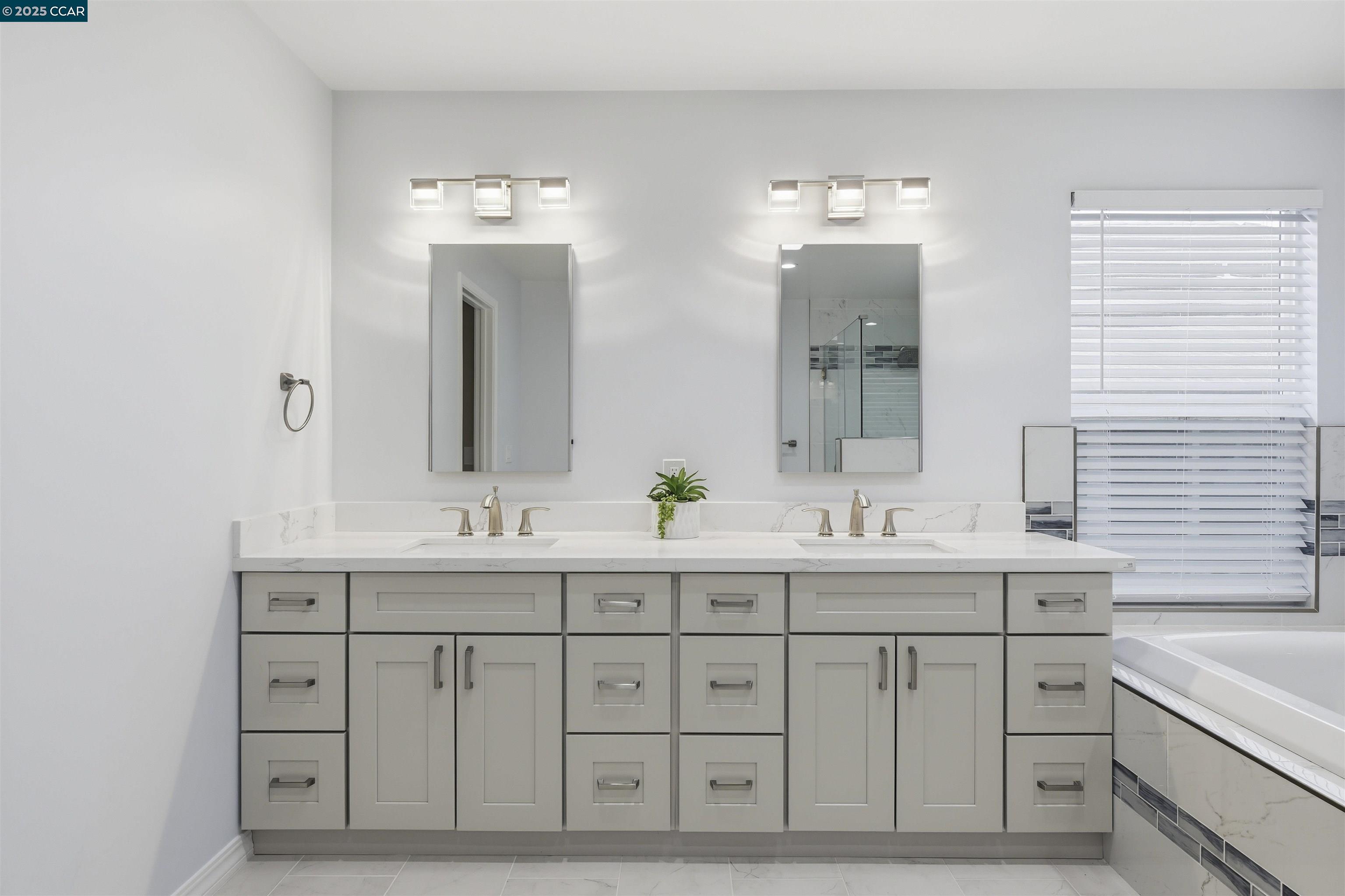 Detail Gallery Image 24 of 45 For 4280 Driftwood Pl, Discovery Bay,  CA 94505 - 4 Beds | 4/1 Baths