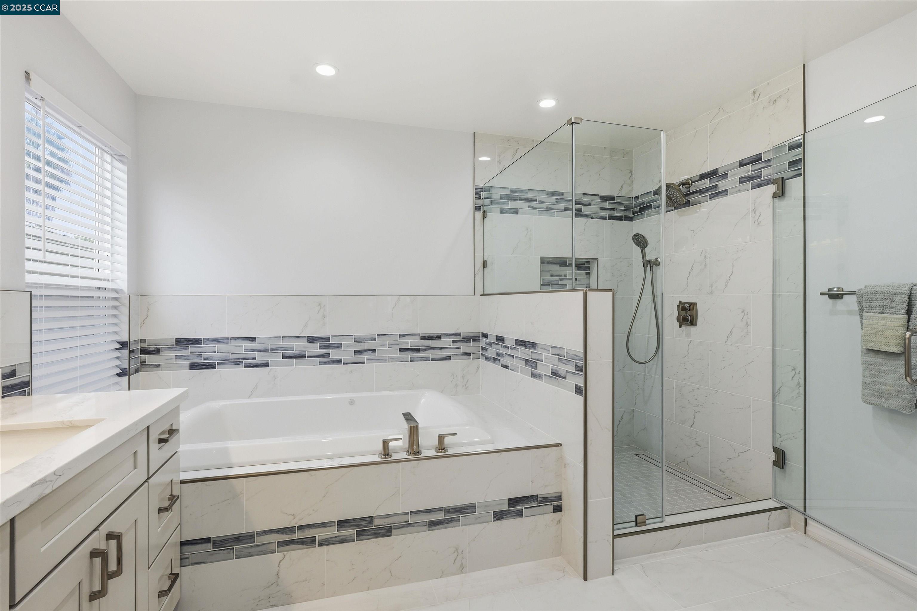 Detail Gallery Image 25 of 45 For 4280 Driftwood Pl, Discovery Bay,  CA 94505 - 4 Beds | 4/1 Baths