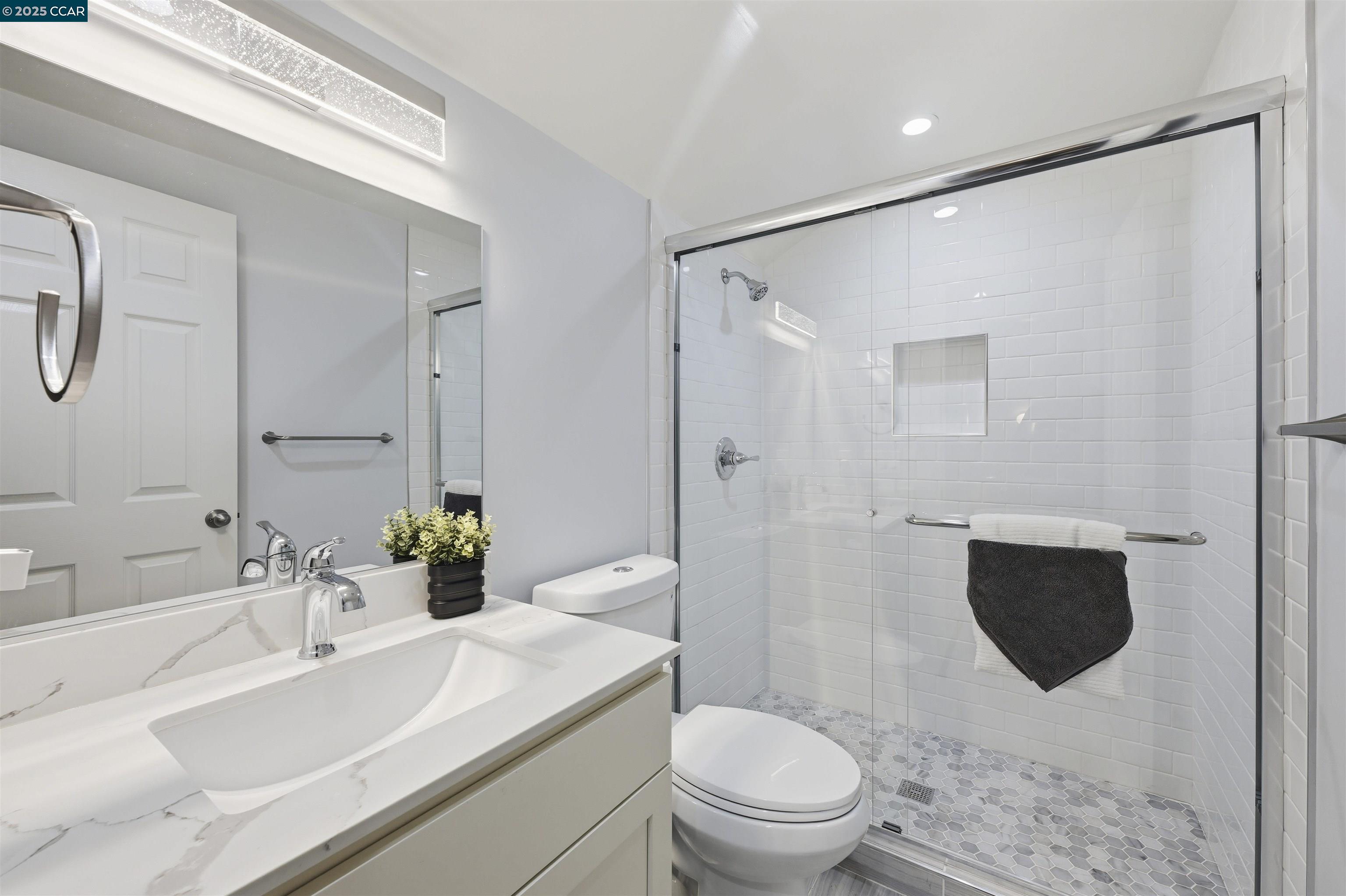 Detail Gallery Image 28 of 45 For 4280 Driftwood Pl, Discovery Bay,  CA 94505 - 4 Beds | 4/1 Baths