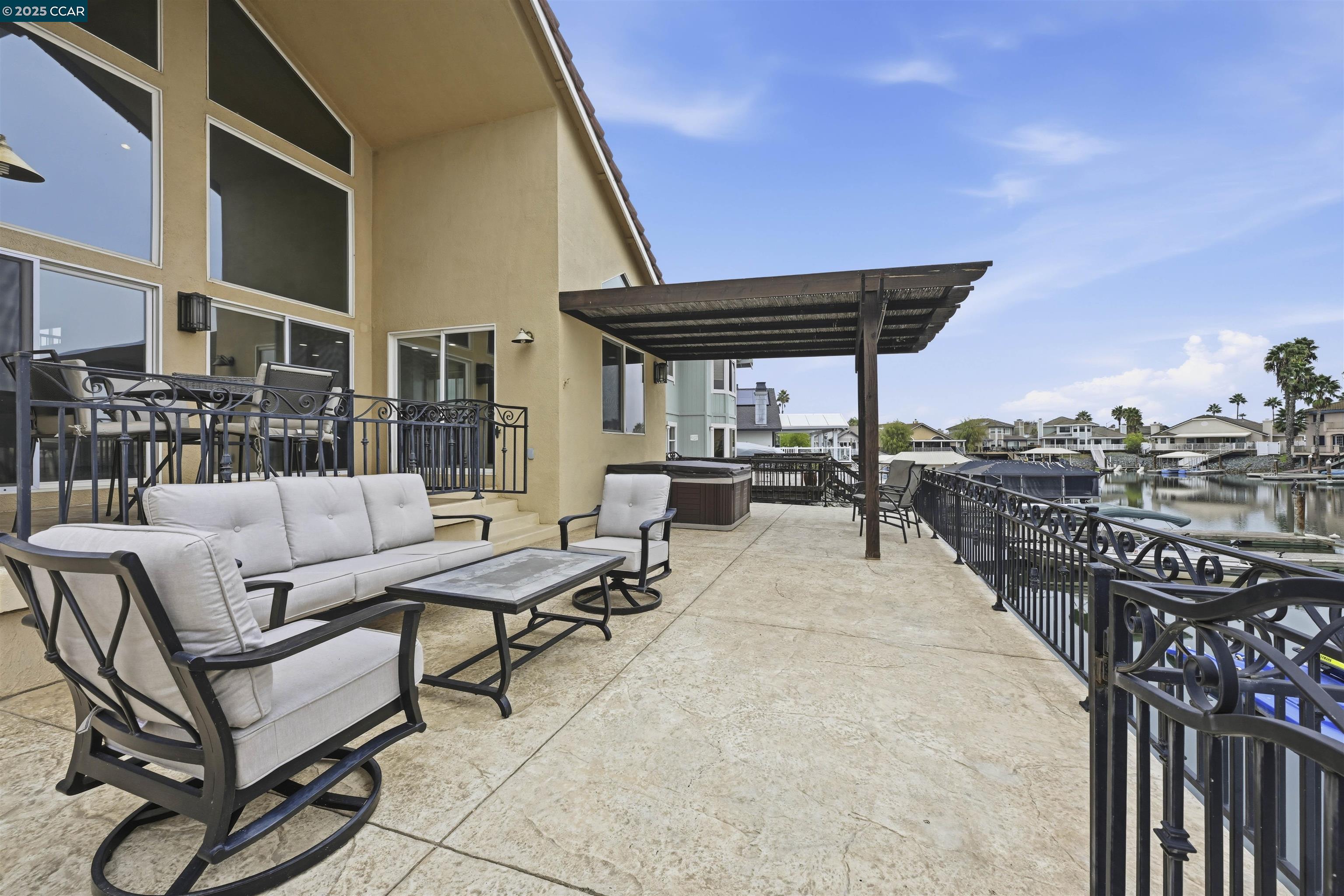 Detail Gallery Image 38 of 45 For 4280 Driftwood Pl, Discovery Bay,  CA 94505 - 4 Beds | 4/1 Baths