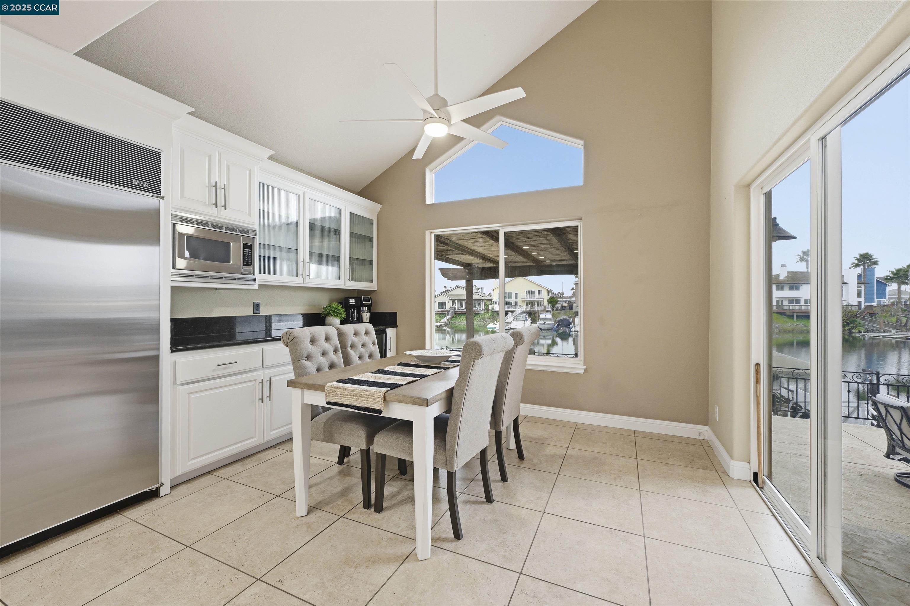 Detail Gallery Image 10 of 45 For 4280 Driftwood Pl, Discovery Bay,  CA 94505 - 4 Beds | 4/1 Baths