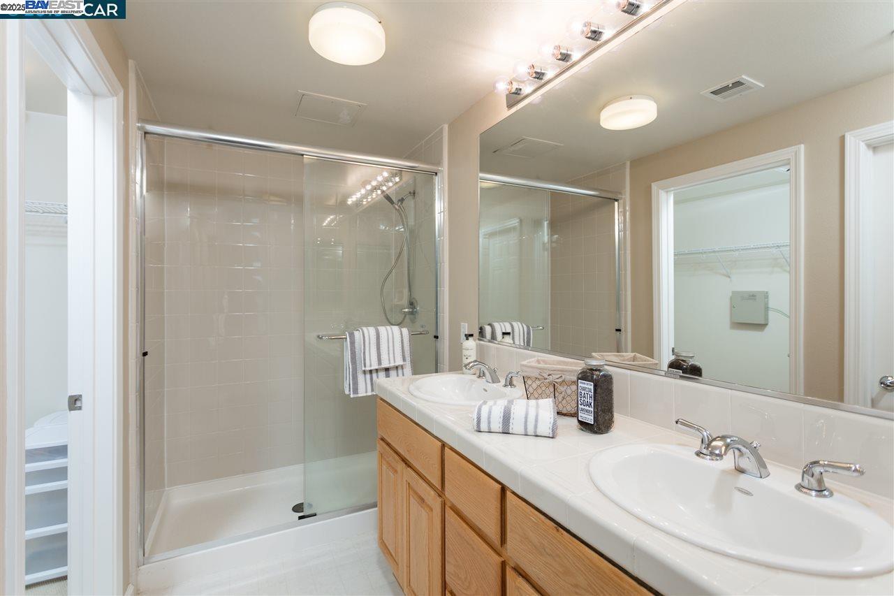 Photo #14: 41118619 Listing: Photo #14