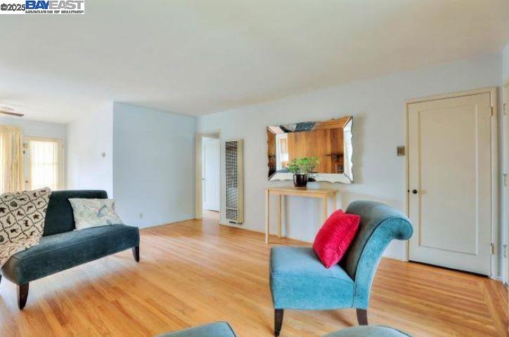 Detail Gallery Image 8 of 25 For 10311 Dover Way, San Jose,  CA 95127 - 3 Beds | 1 Baths