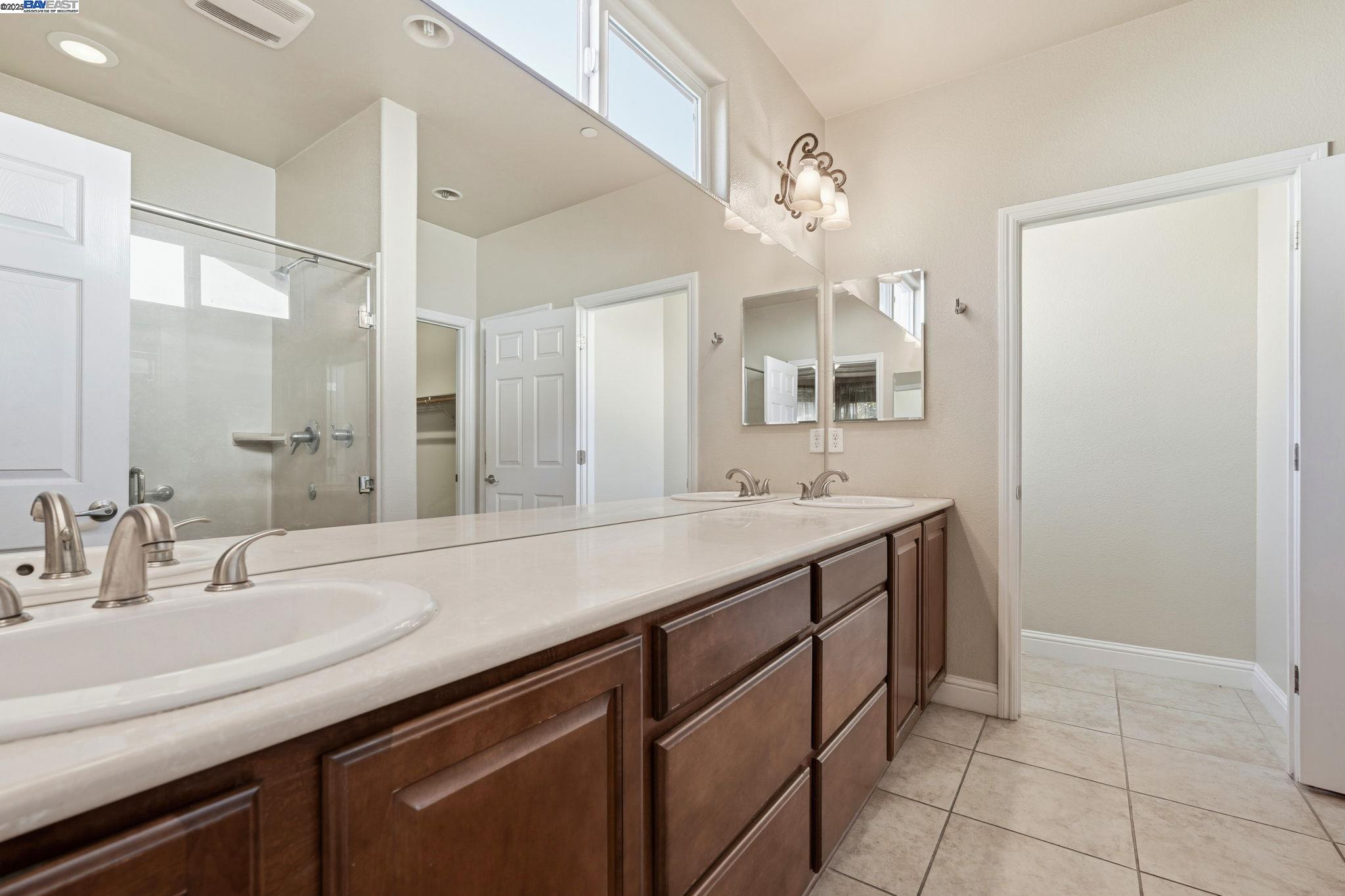 Detail Gallery Image 23 of 34 For 2443 Plumcreek Ln, Manteca,  CA 95336 - 2 Beds | 2 Baths