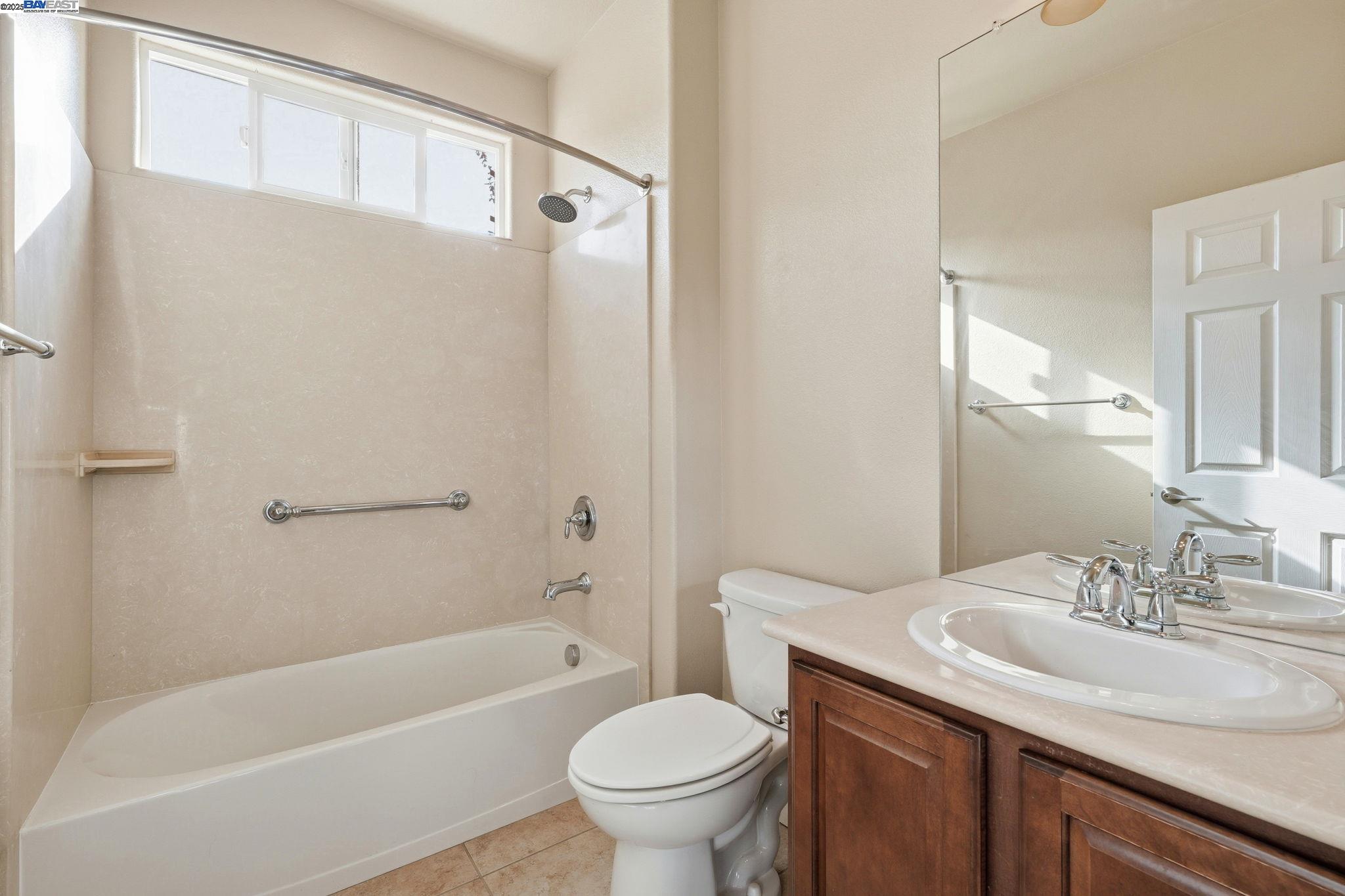 Detail Gallery Image 24 of 34 For 2443 Plumcreek Ln, Manteca,  CA 95336 - 2 Beds | 2 Baths