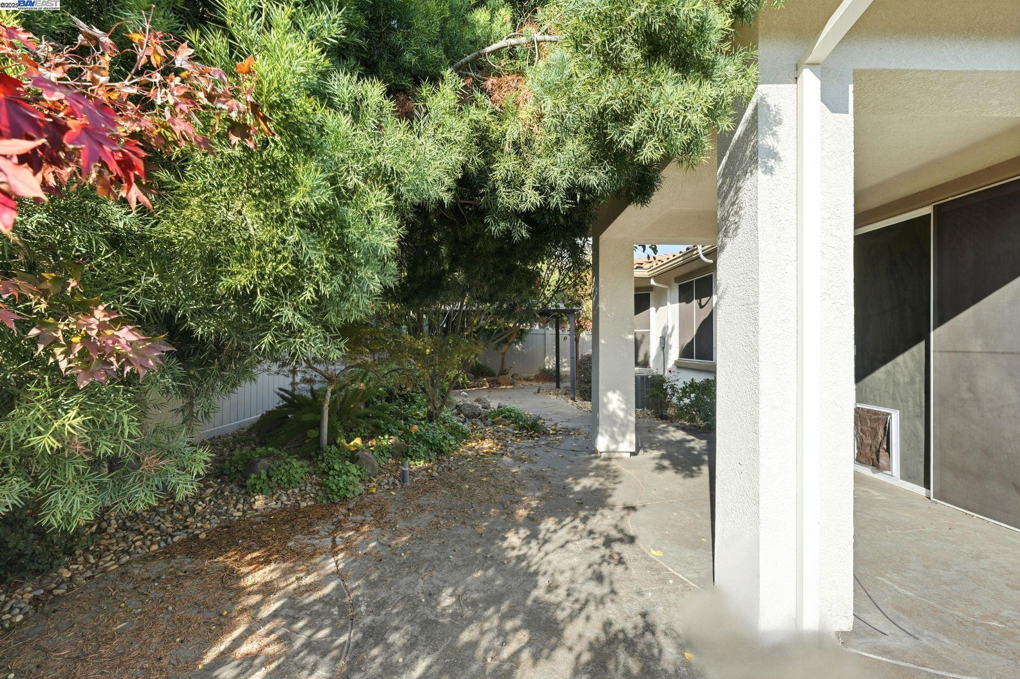 Detail Gallery Image 28 of 34 For 2443 Plumcreek Ln, Manteca,  CA 95336 - 2 Beds | 2 Baths