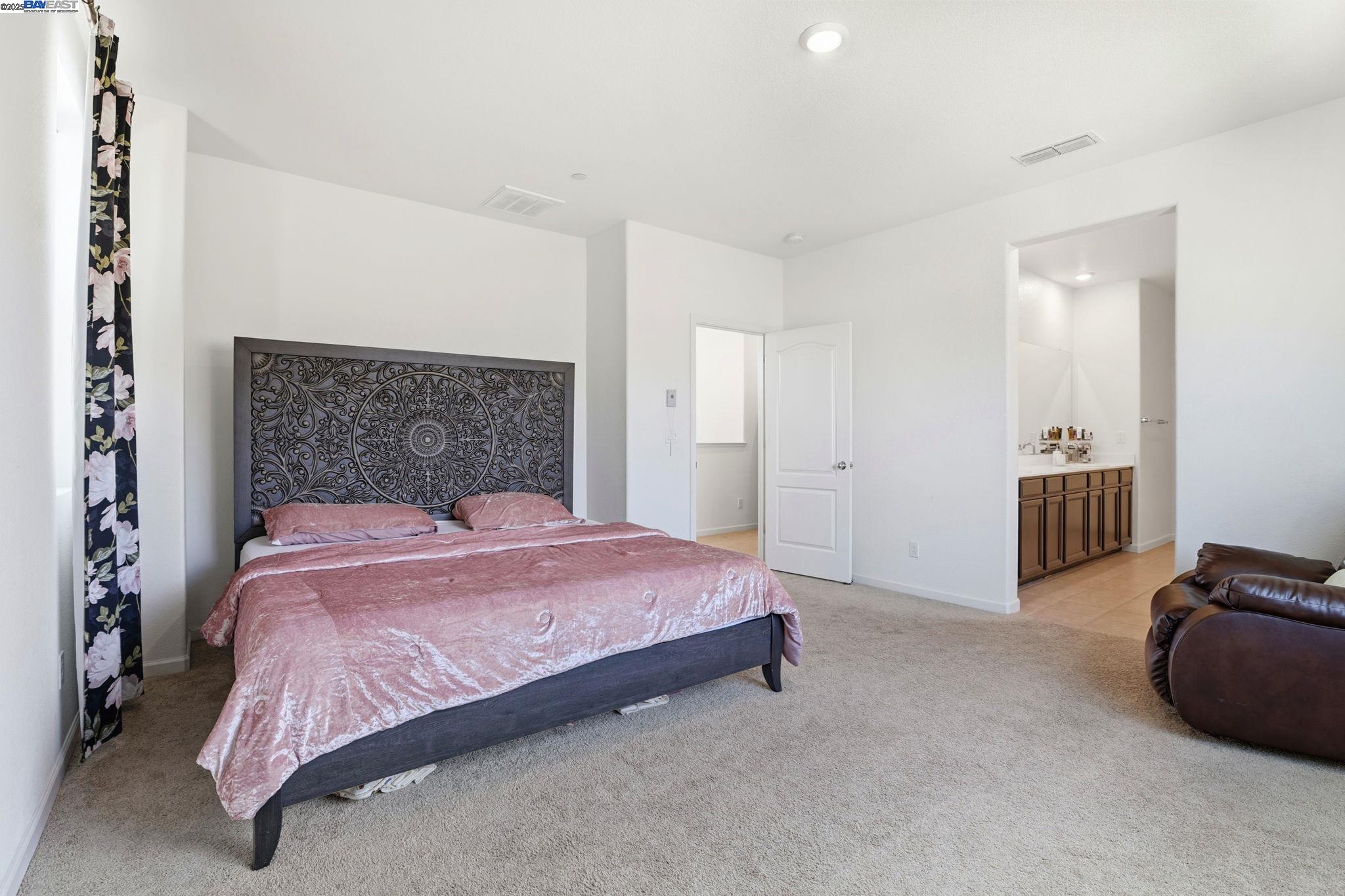 Detail Gallery Image 15 of 35 For 6623 Kittinger Ln, Tracy,  CA 95377 - 4 Beds | 3 Baths