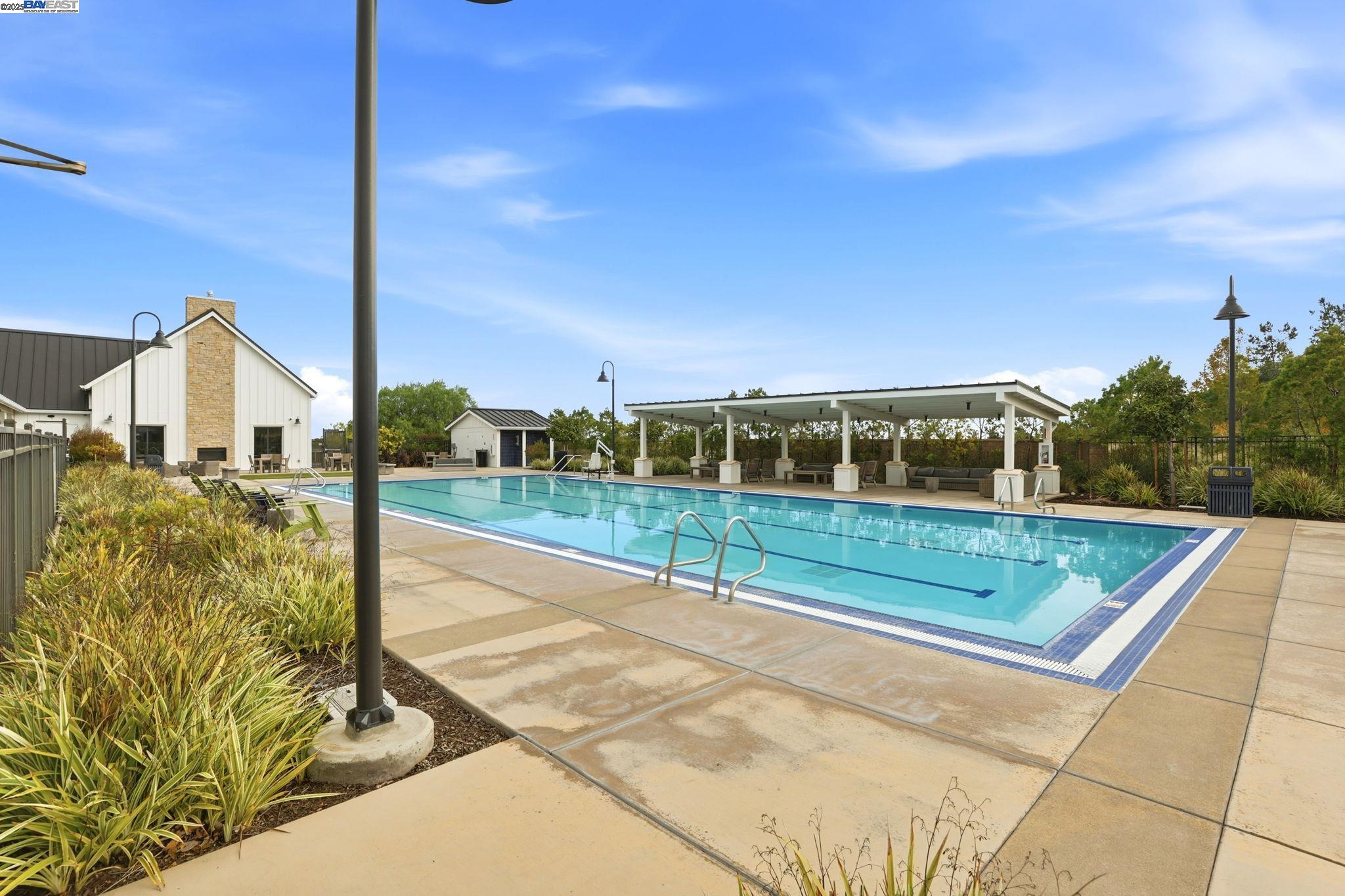 Detail Gallery Image 33 of 35 For 6623 Kittinger Ln, Tracy,  CA 95377 - 4 Beds | 3 Baths