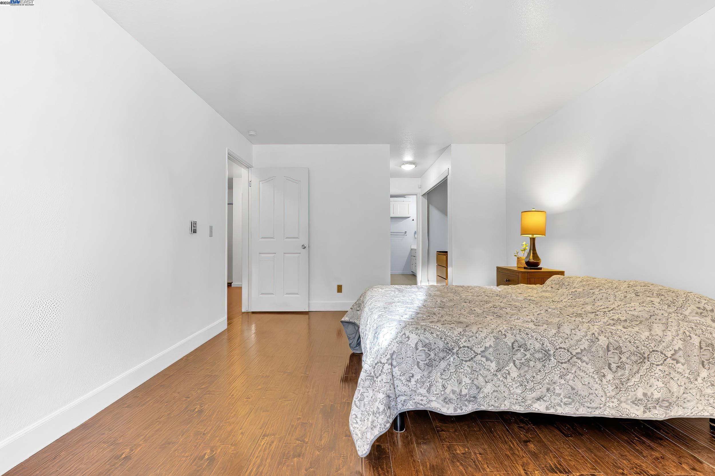 Photo #14: 41118630 Listing: Photo #14