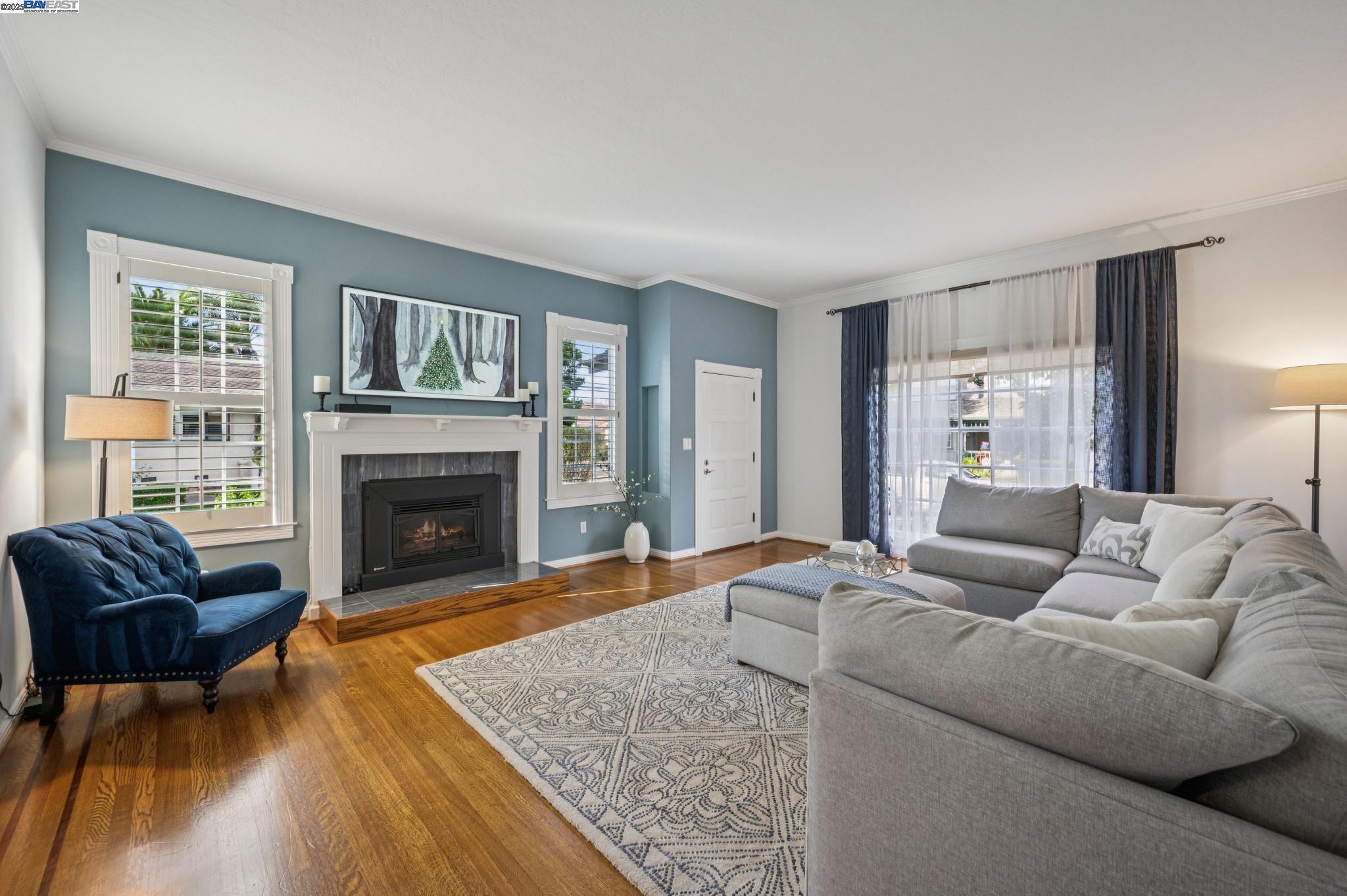 Detail Gallery Image 7 of 55 For 3801 Mohr Ave, Pleasanton,  CA 94588 - 4 Beds | 3 Baths