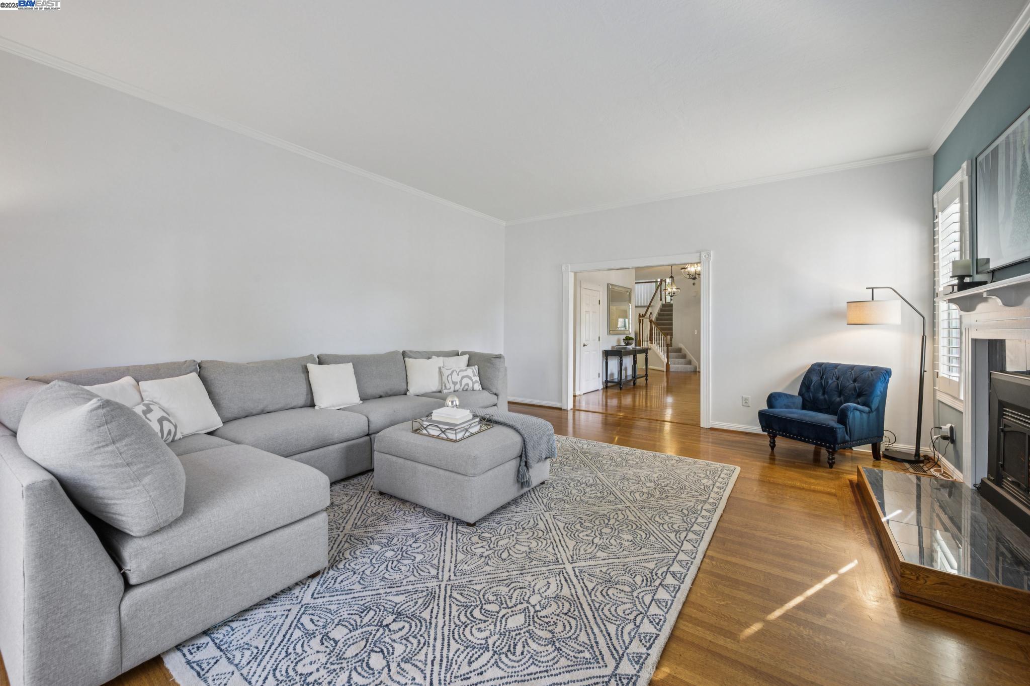 Detail Gallery Image 8 of 55 For 3801 Mohr Ave, Pleasanton,  CA 94588 - 4 Beds | 3 Baths