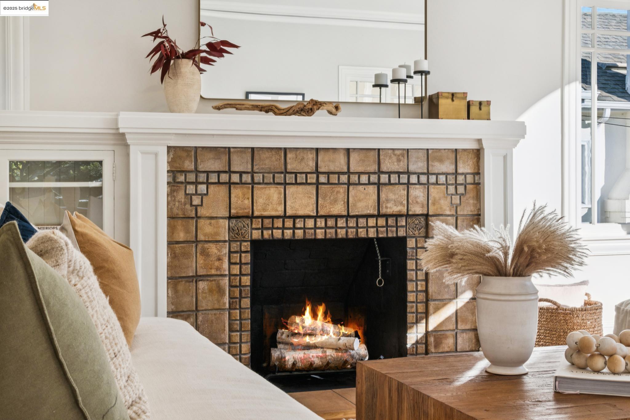 Detail Gallery Image 9 of 57 For 1833 Sonoma, Berkeley,  CA 94707 - 3 Beds | 2 Baths