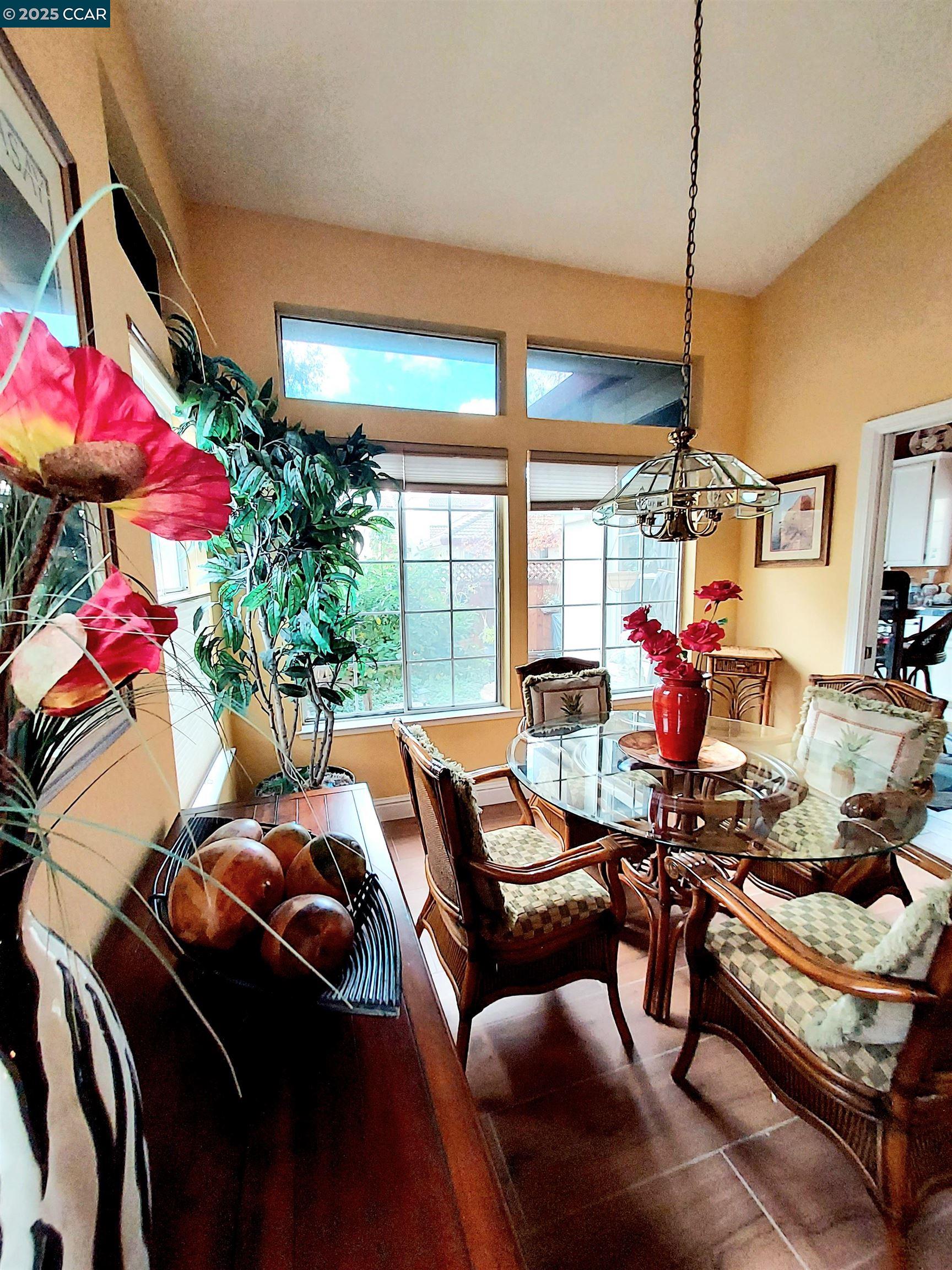 Detail Gallery Image 17 of 37 For 3080 Casadero Ct, Pleasanton,  CA 94588 - 2 Beds | 2 Baths