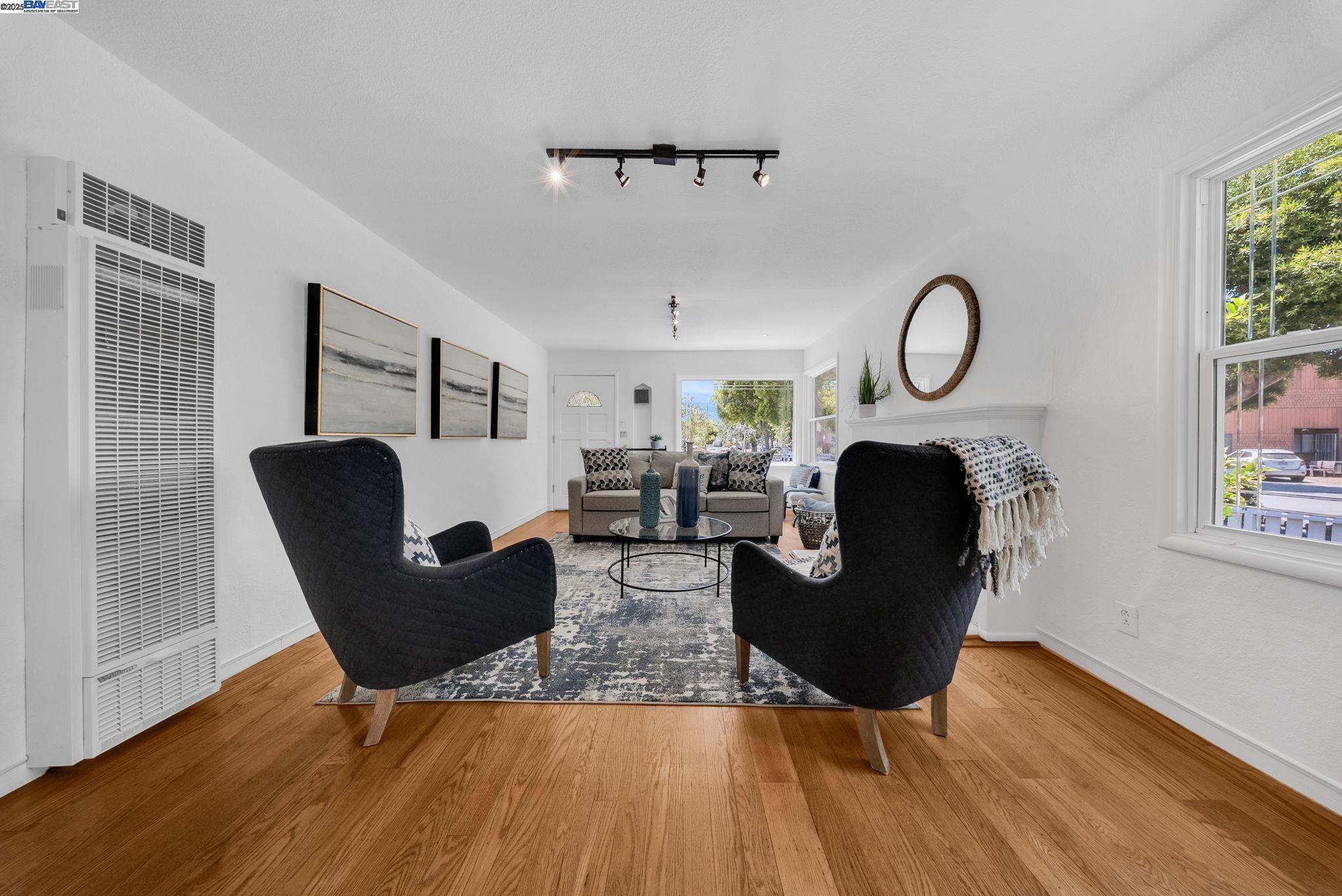 Detail Gallery Image 9 of 38 For 205 Julius Street, San Leandro,  CA 94577 - 2 Beds | 1 Baths