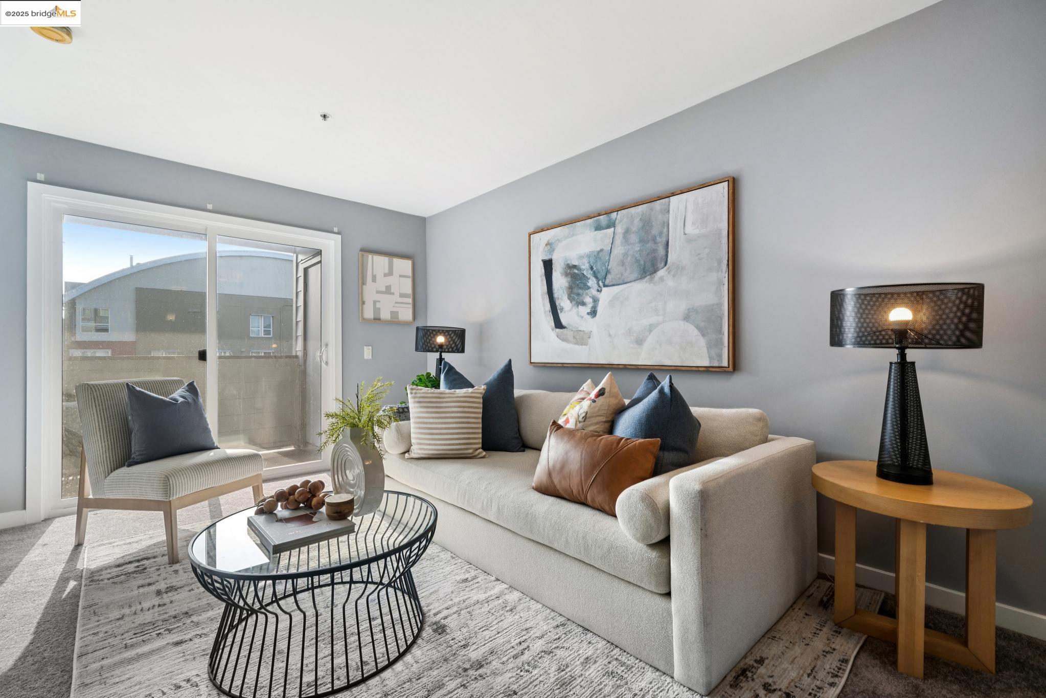 Photo #3: 41118638 Listing: Photo #3