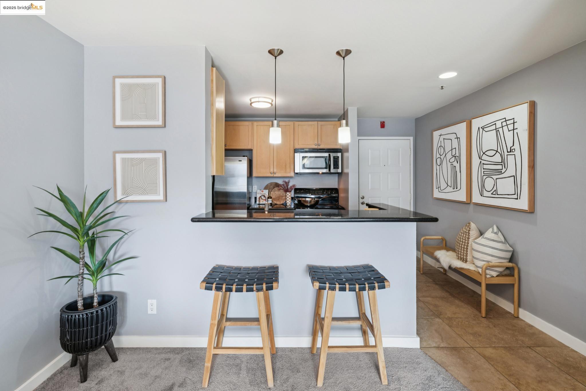 Photo #4: 41118638 Listing: Photo #4