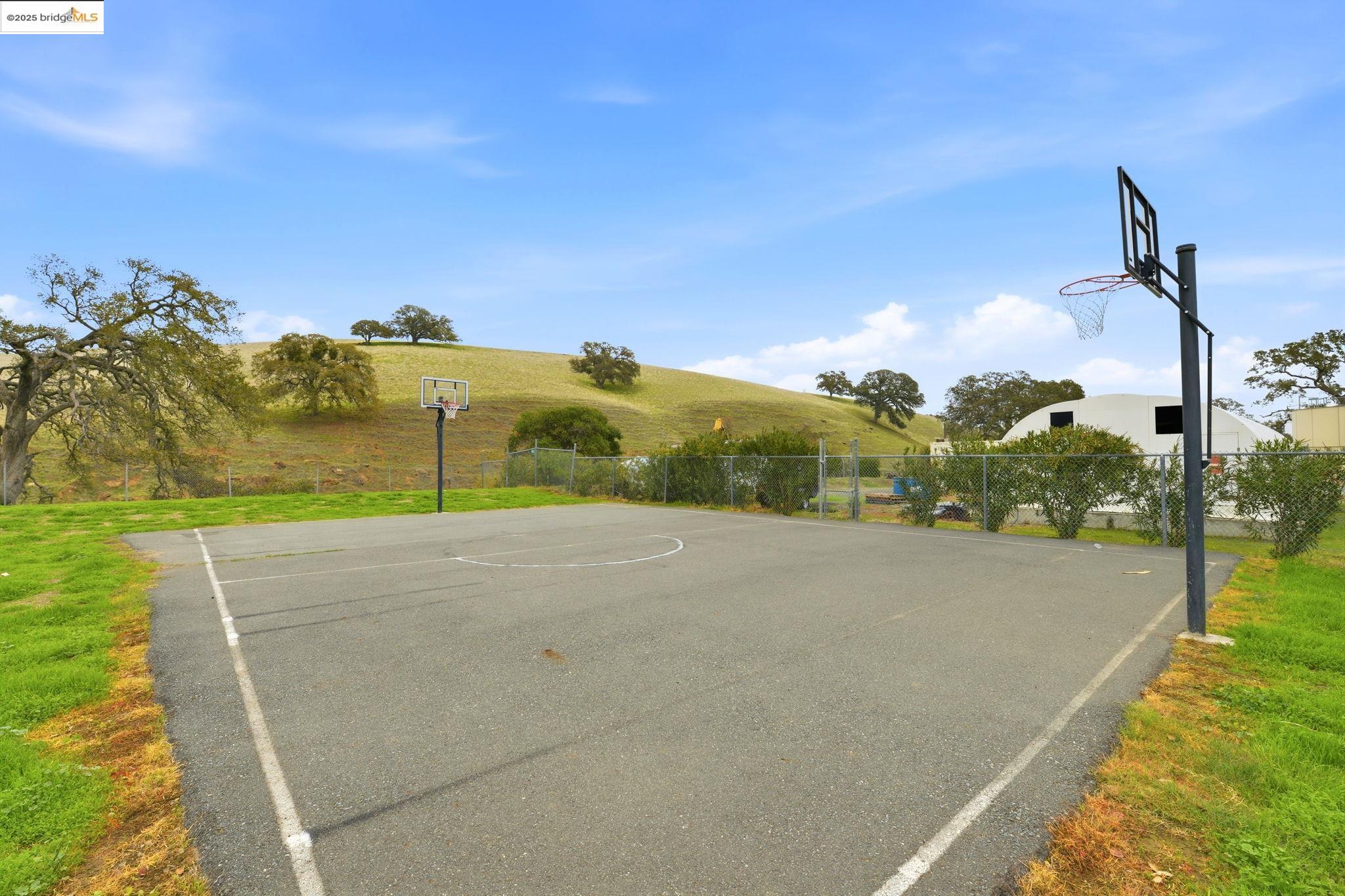 Detail Gallery Image 33 of 34 For 16711 Marsh Creek Rd #111,  Clayton,  CA 94517 - 2 Beds | 2 Baths