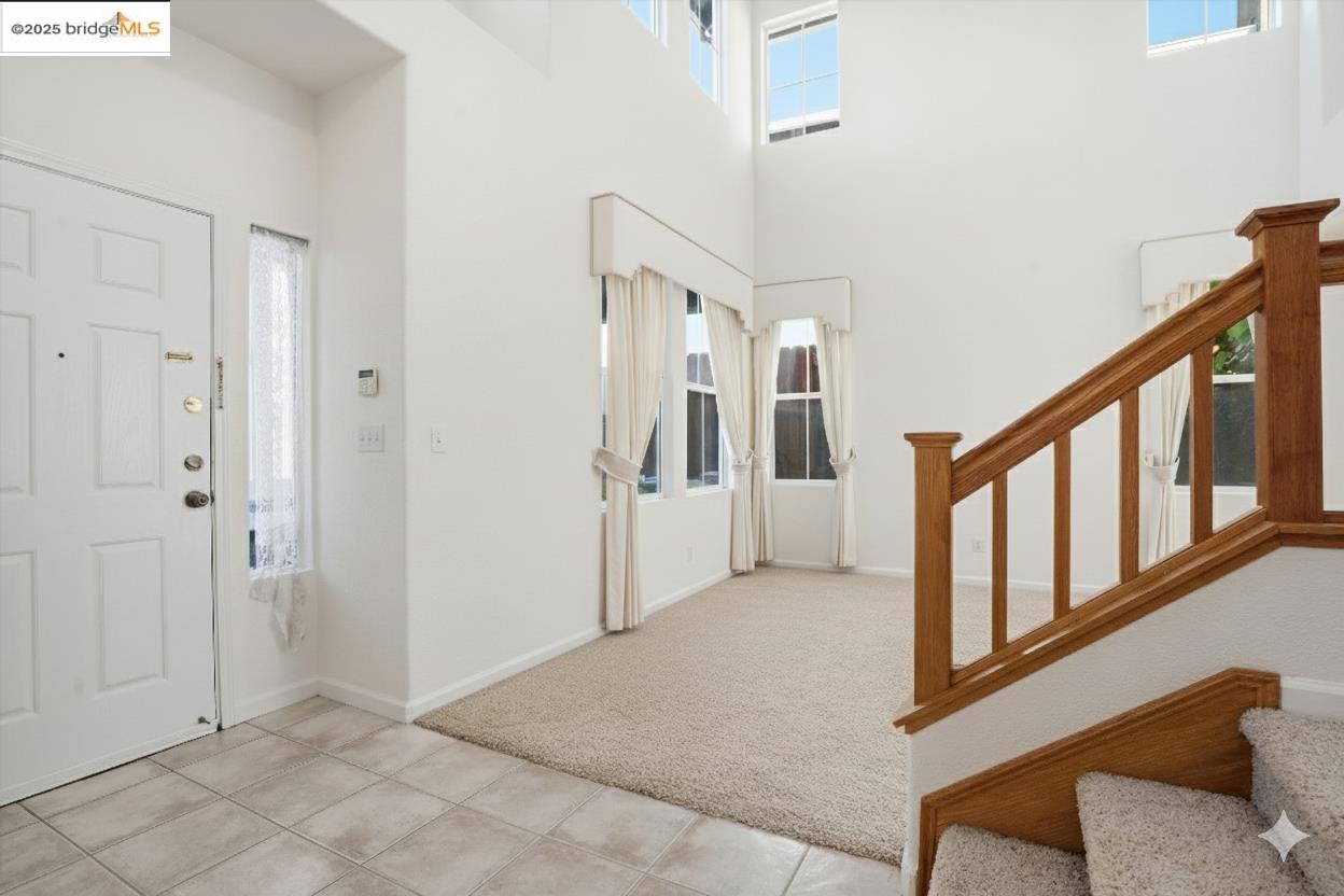 Detail Gallery Image 14 of 59 For 6857 Sunriver Ln, Vallejo,  CA 94591 - 4 Beds | 3 Baths