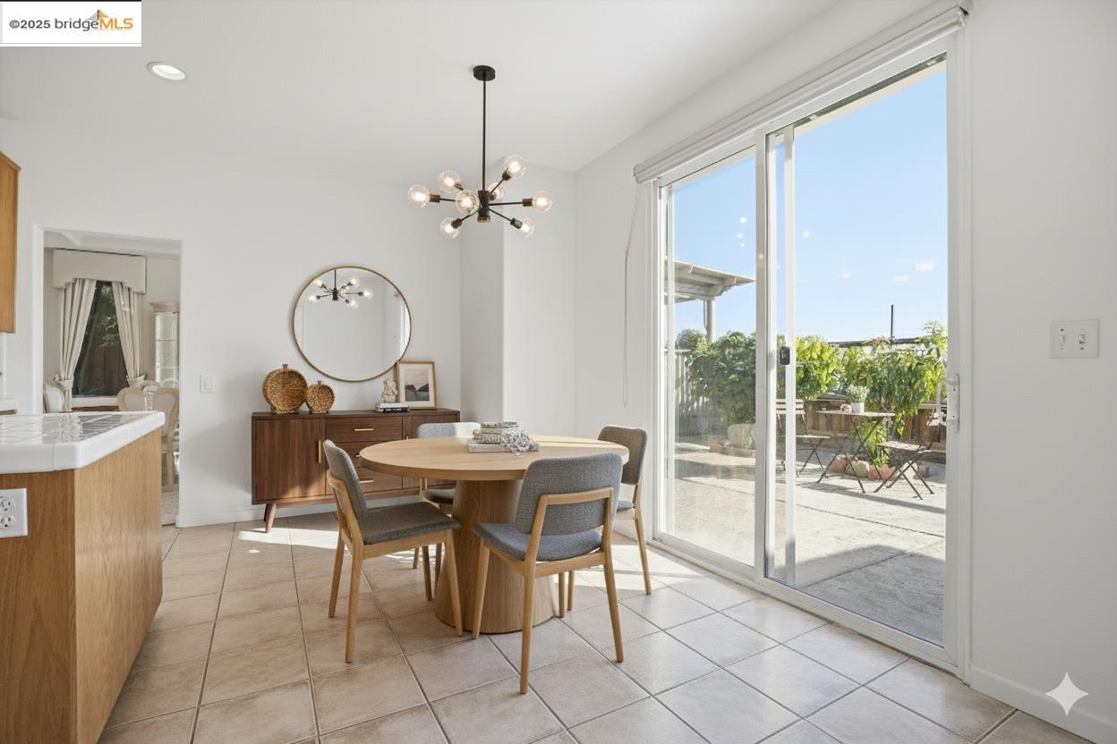 Detail Gallery Image 24 of 59 For 6857 Sunriver Ln, Vallejo,  CA 94591 - 4 Beds | 3 Baths