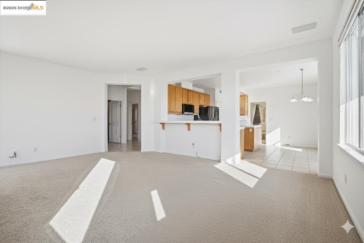 Detail Gallery Image 27 of 59 For 6857 Sunriver Ln, Vallejo,  CA 94591 - 4 Beds | 3 Baths