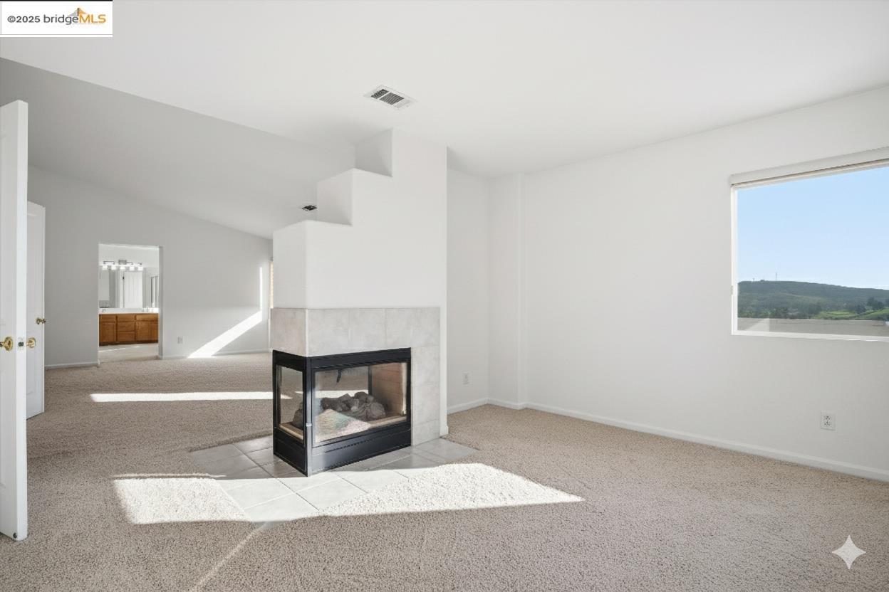 Detail Gallery Image 34 of 59 For 6857 Sunriver Ln, Vallejo,  CA 94591 - 4 Beds | 3 Baths