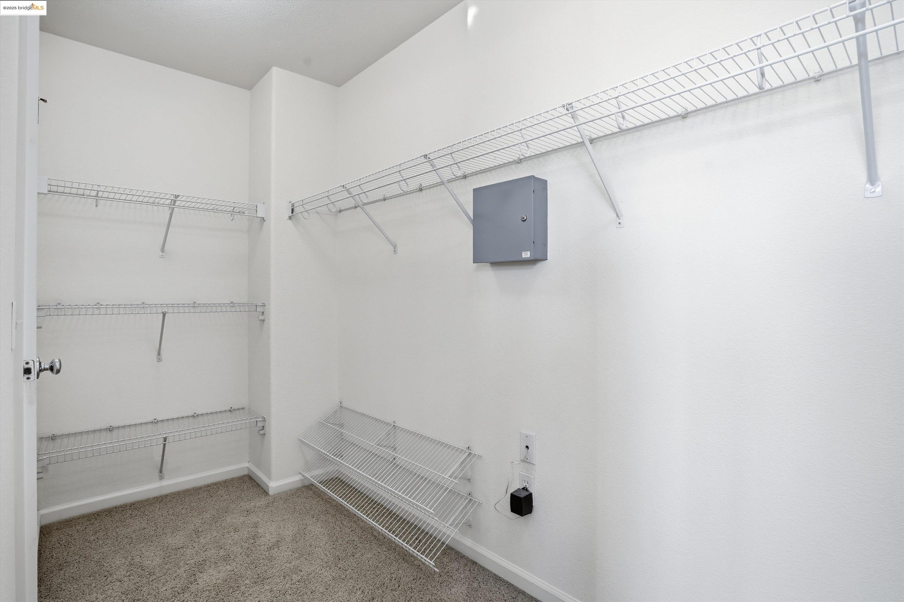 Detail Gallery Image 40 of 60 For 6857 Sunriver Ln, Vallejo,  CA 94591 - 4 Beds | 3 Baths