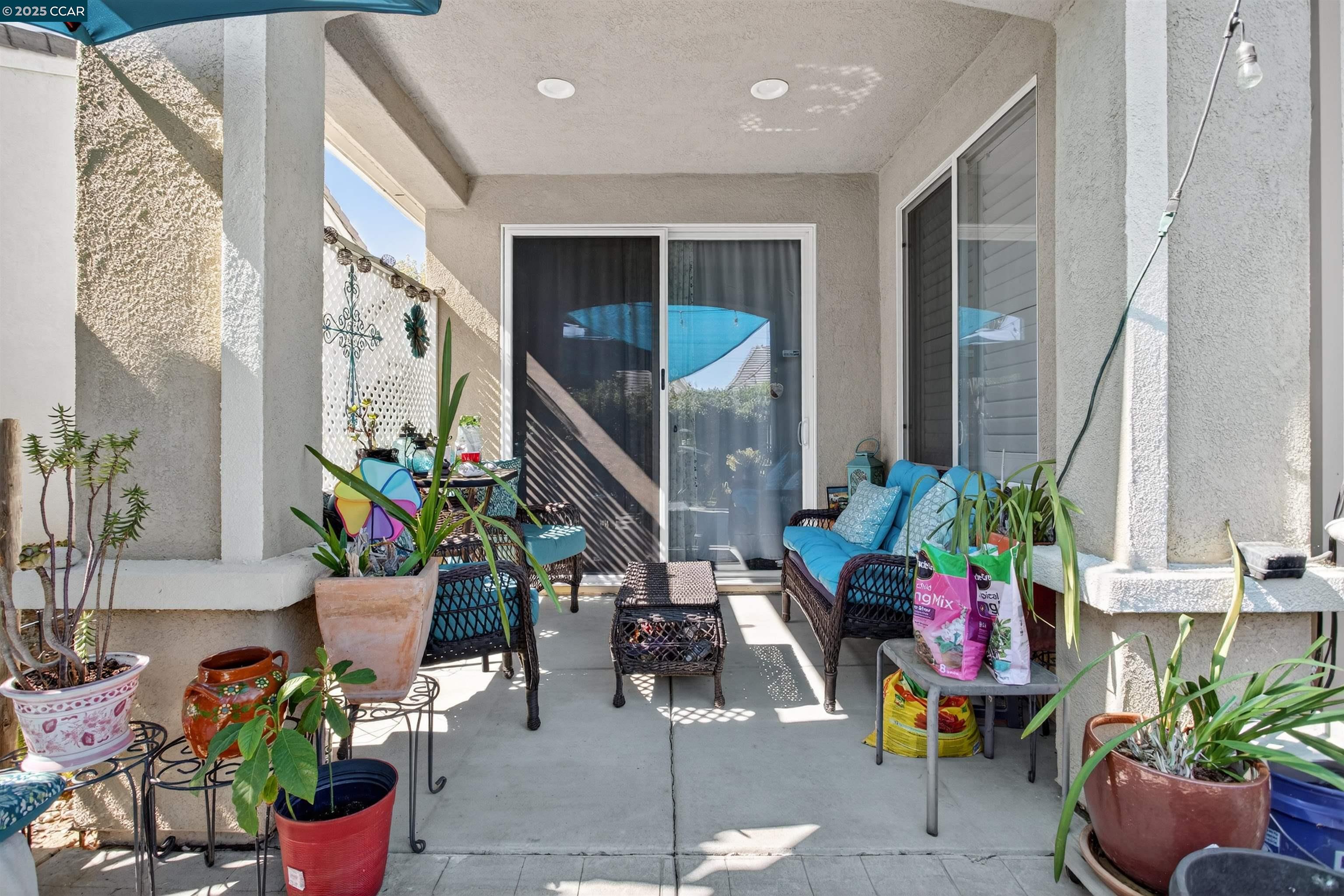 Detail Gallery Image 11 of 12 For 281 Black Amber Way, Brentwood,  CA 94513 - 2 Beds | 2 Baths