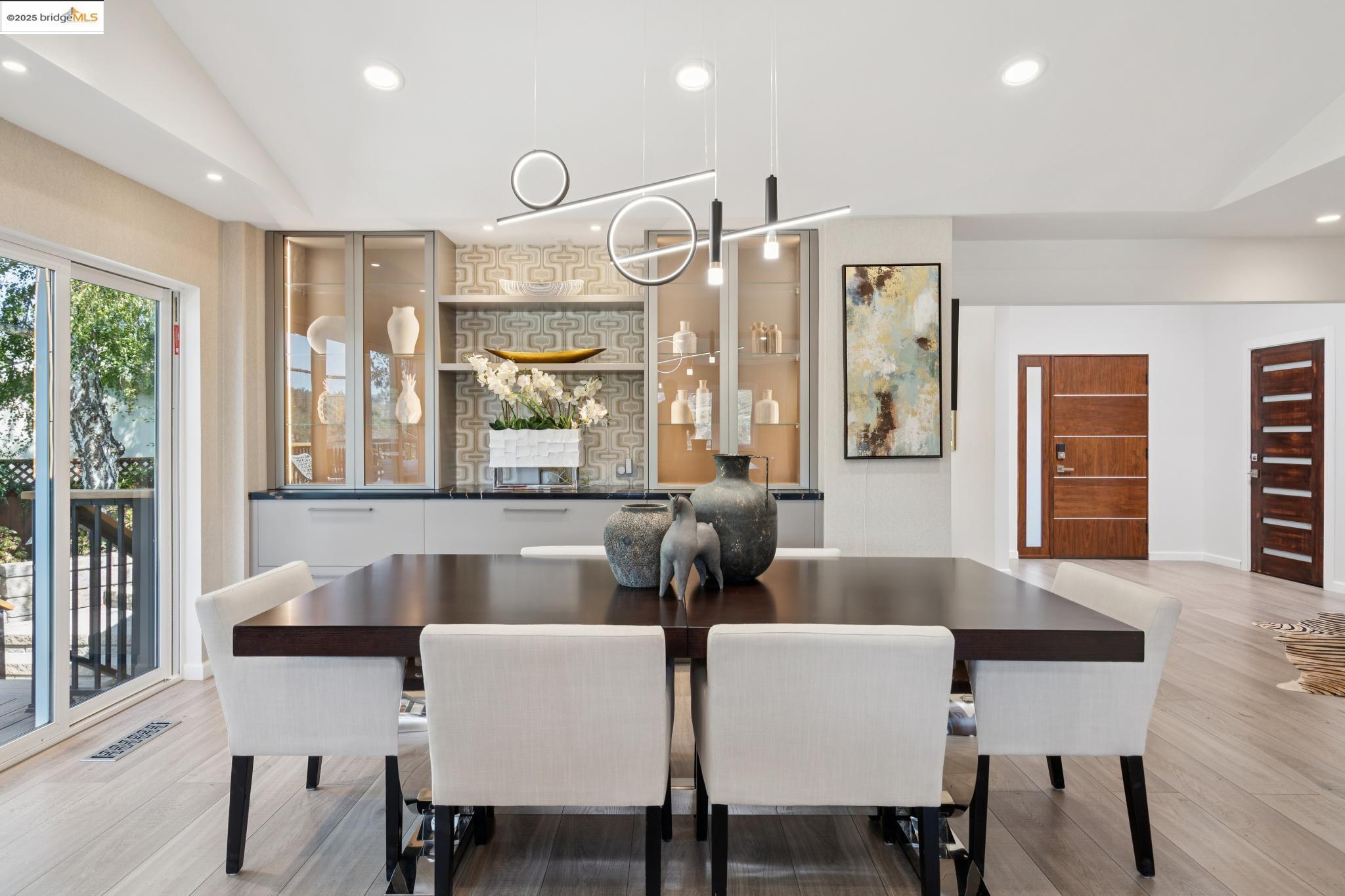 Detail Gallery Image 13 of 60 For 38 Lenelle Ct, Moraga,  CA 94556 - 6 Beds | 4/2 Baths