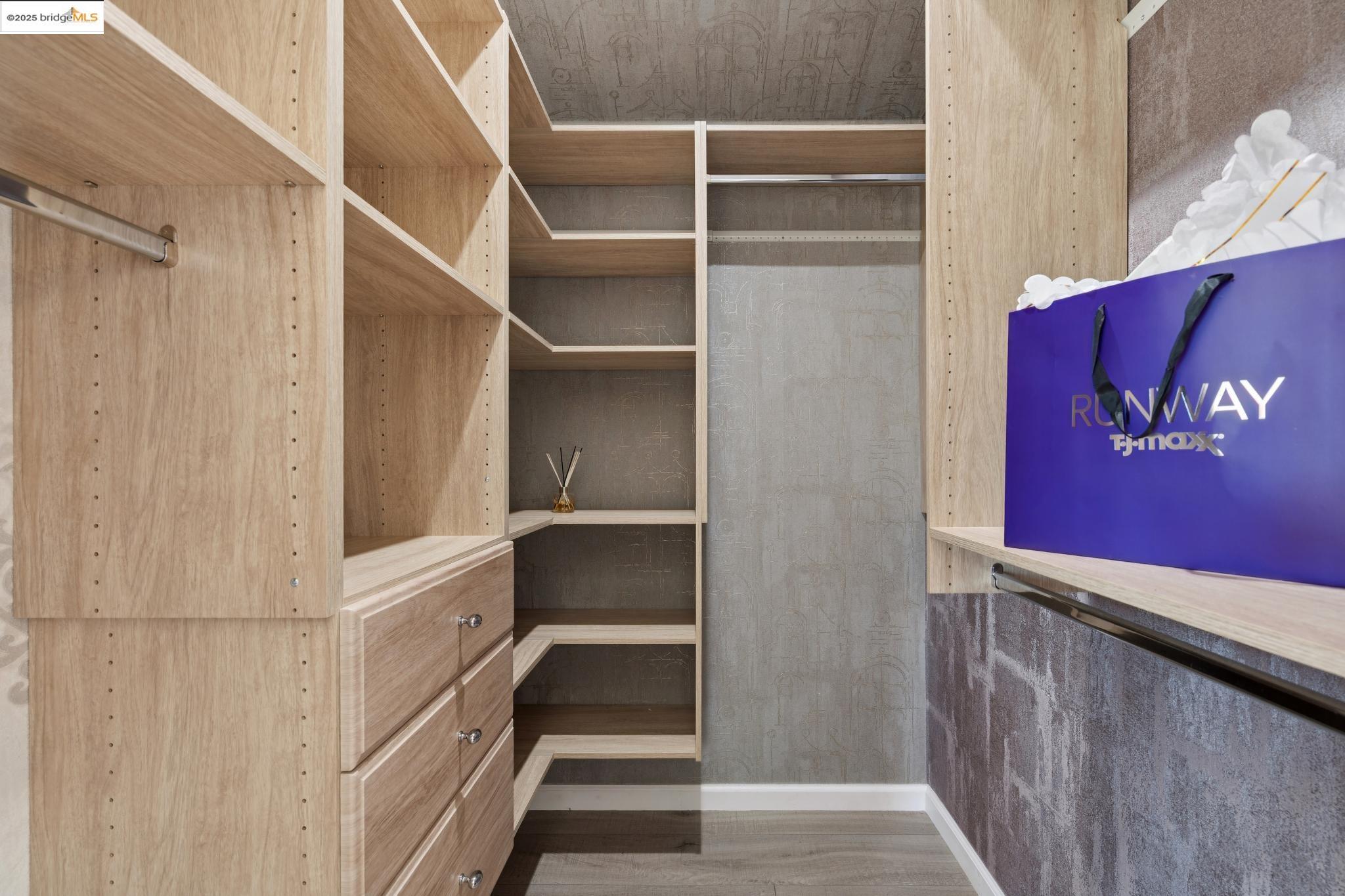 Detail Gallery Image 21 of 60 For 38 Lenelle Ct, Moraga,  CA 94556 - 6 Beds | 4/2 Baths