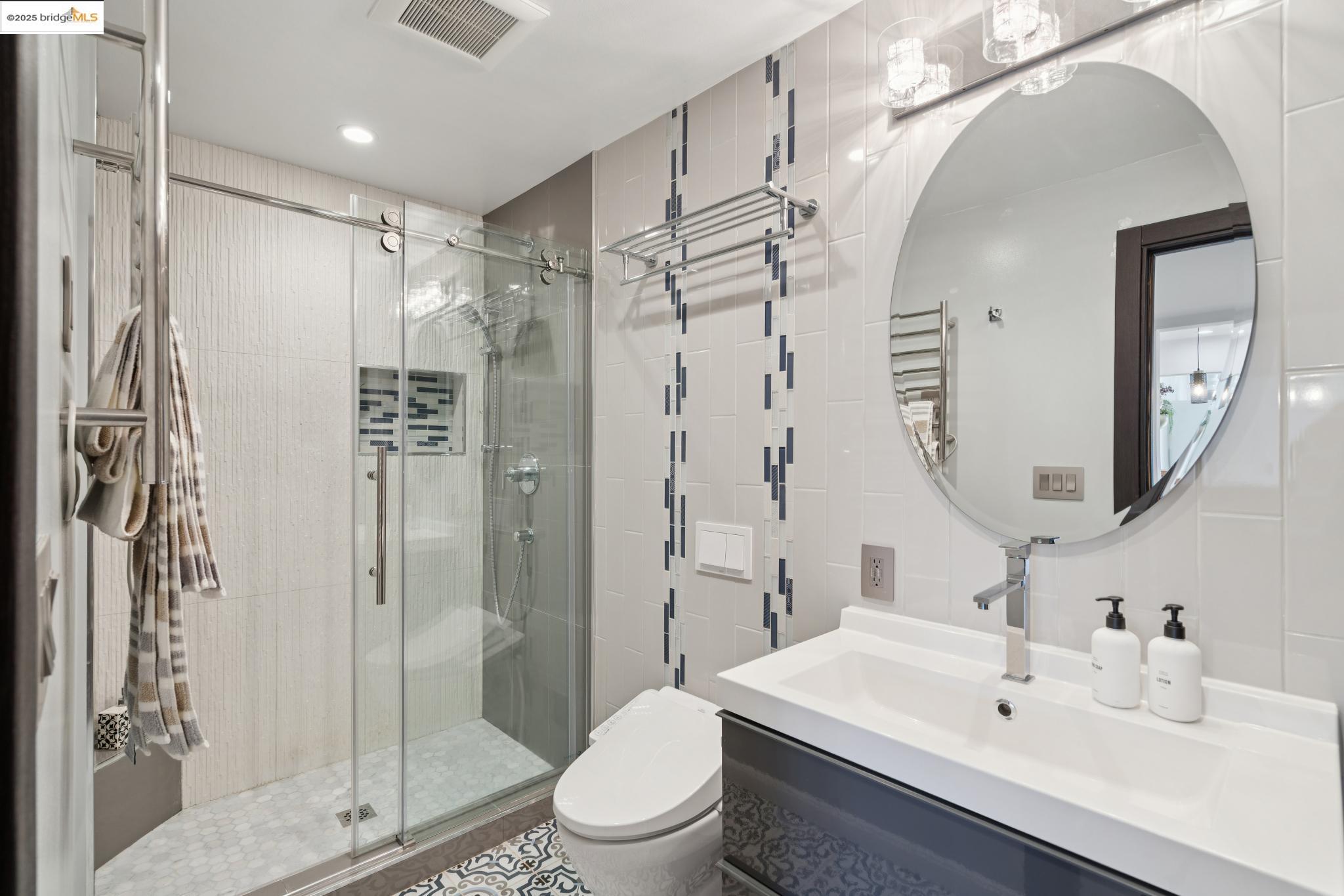 Detail Gallery Image 42 of 60 For 38 Lenelle Ct, Moraga,  CA 94556 - 6 Beds | 4/2 Baths