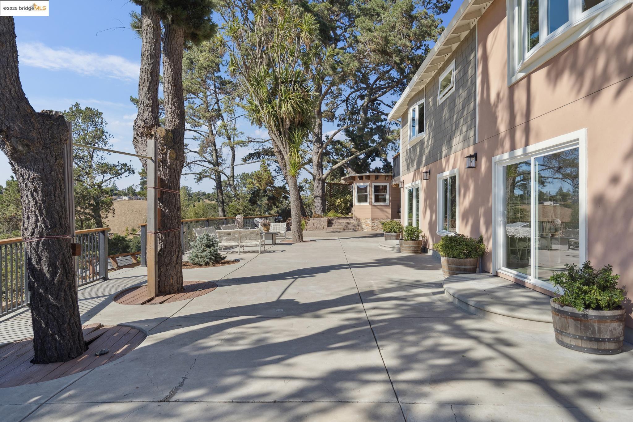 Detail Gallery Image 51 of 60 For 38 Lenelle Ct, Moraga,  CA 94556 - 6 Beds | 4/2 Baths