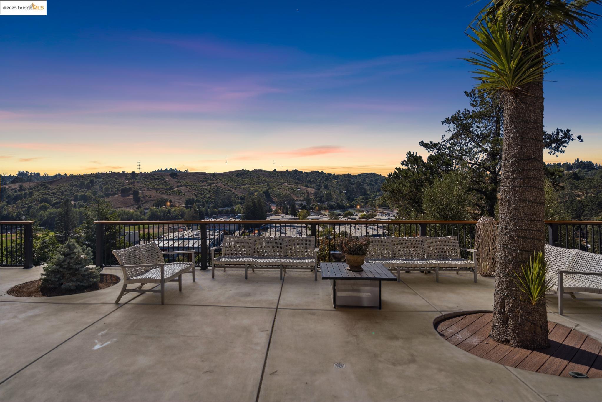 Detail Gallery Image 55 of 60 For 38 Lenelle Ct, Moraga,  CA 94556 - 6 Beds | 4/2 Baths