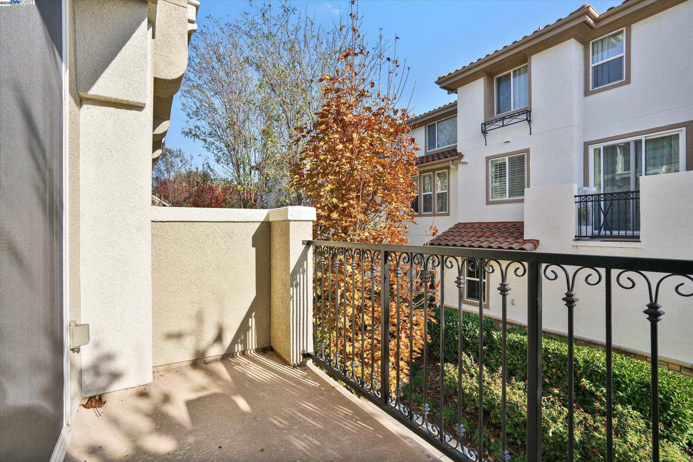 Detail Gallery Image 10 of 49 For 2890 Kew Ave #14,  Livermore,  CA 94551 - 2 Beds | 2/1 Baths