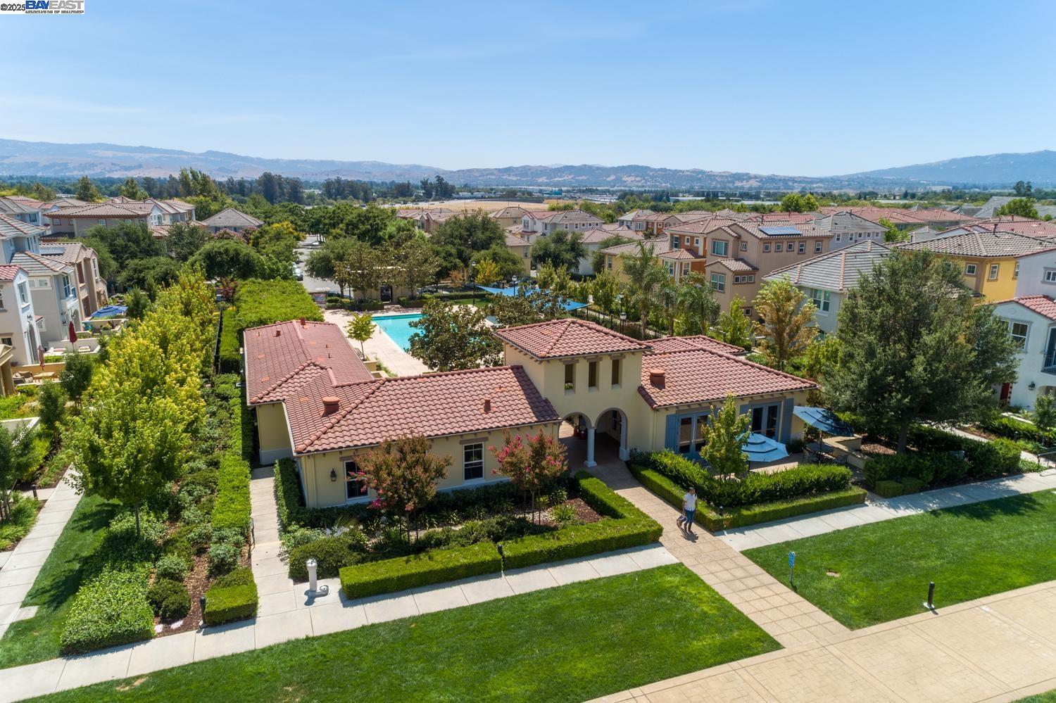 Detail Gallery Image 10 of 11 For 2890 Kew Ave #14,  Livermore,  CA 94551 - 2 Beds | 2/1 Baths