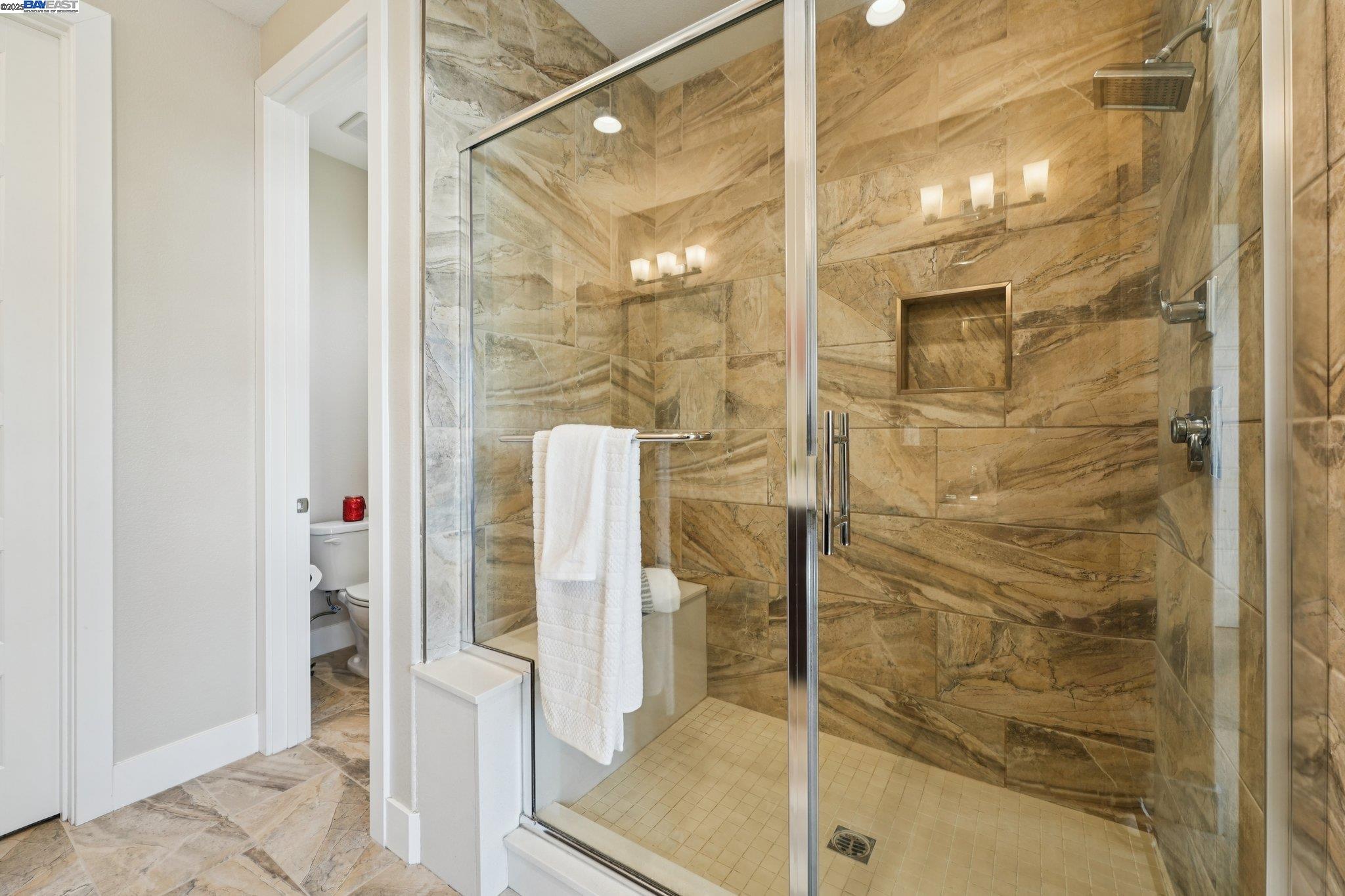 Detail Gallery Image 35 of 58 For 7213 Calistoga Ln, Dublin,  CA 94568 - 4 Beds | 3/1 Baths