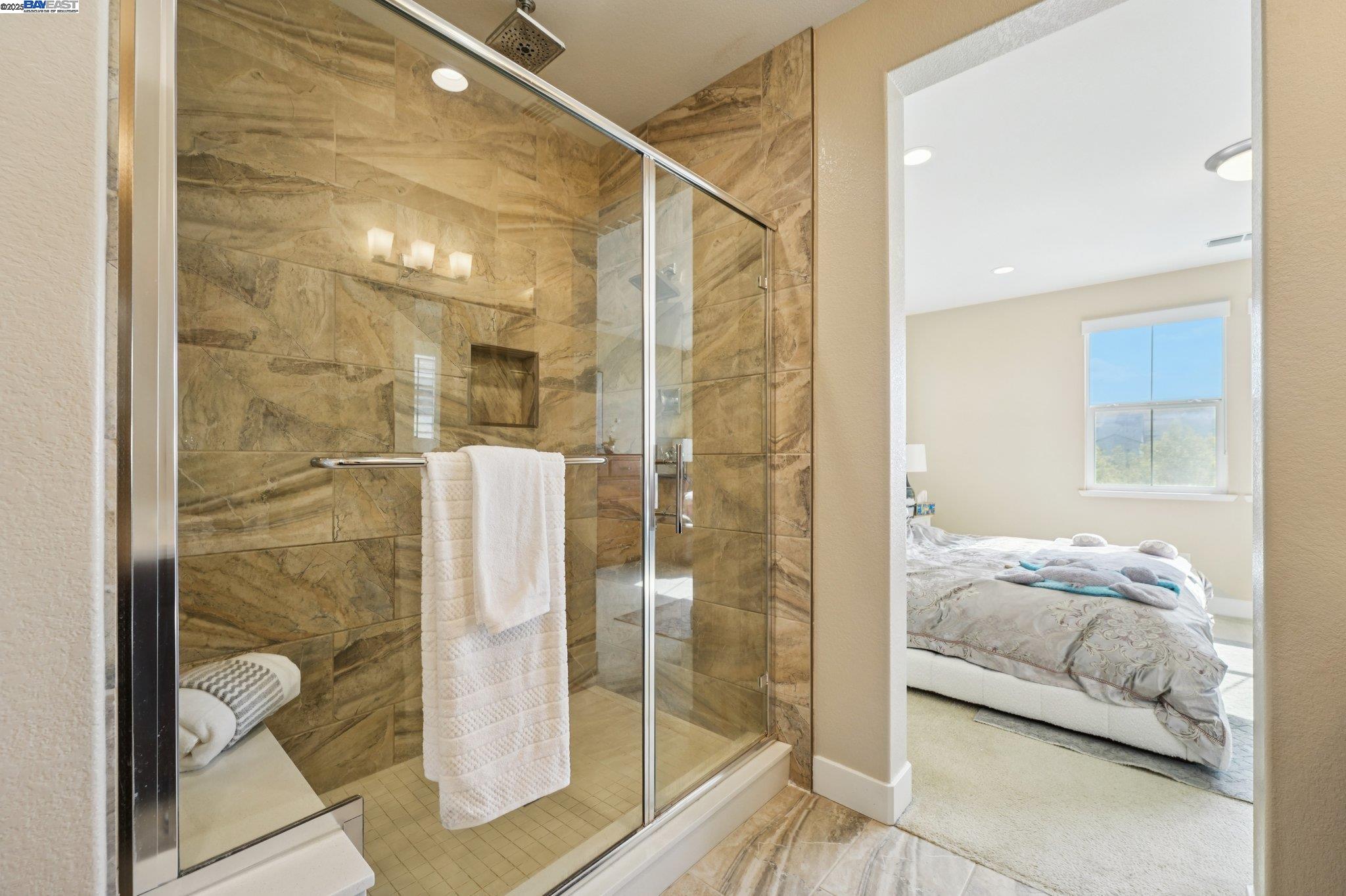 Detail Gallery Image 37 of 58 For 7213 Calistoga Ln, Dublin,  CA 94568 - 4 Beds | 3/1 Baths